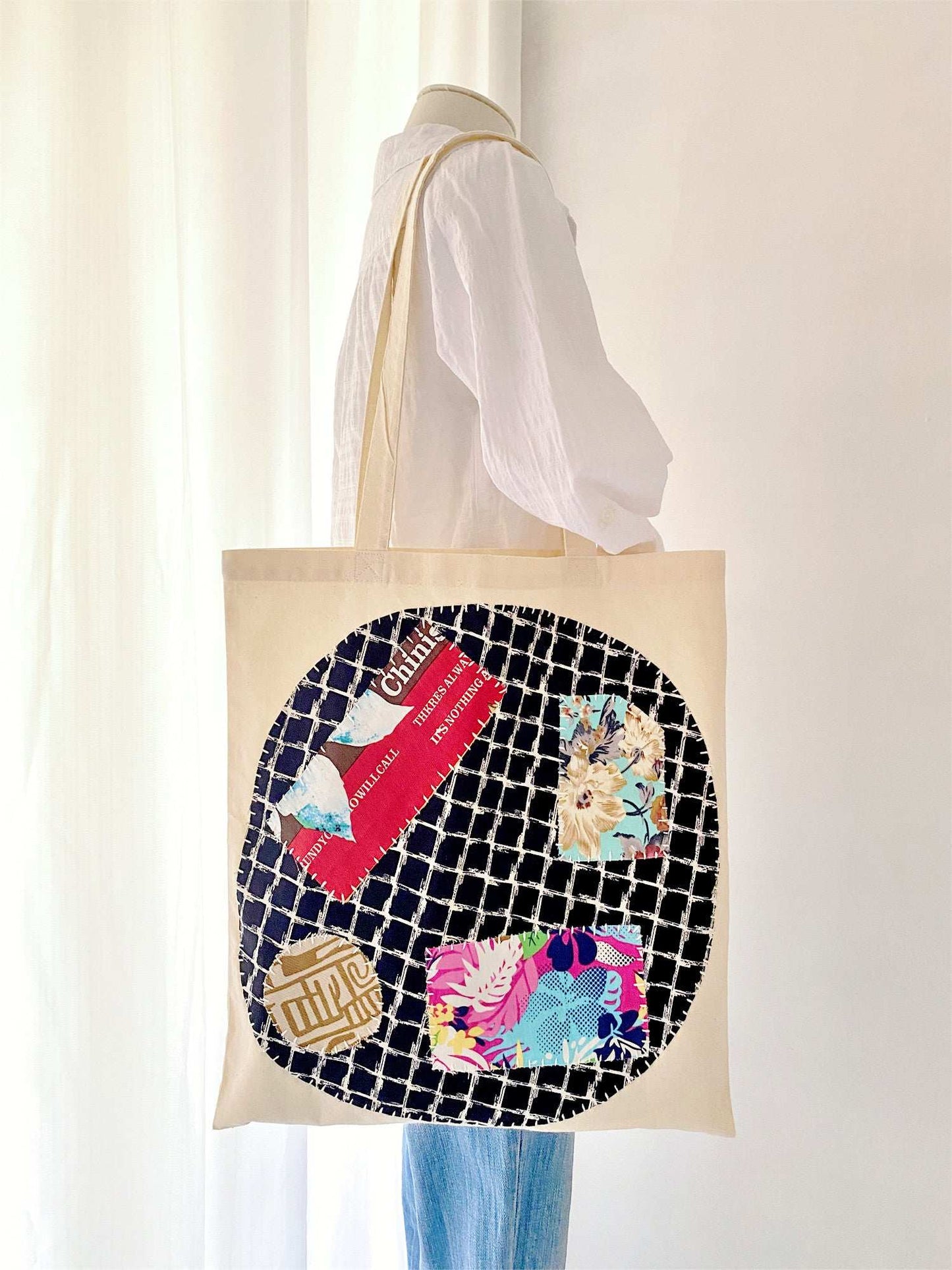 elegant tote bag for women with ample space for essentials