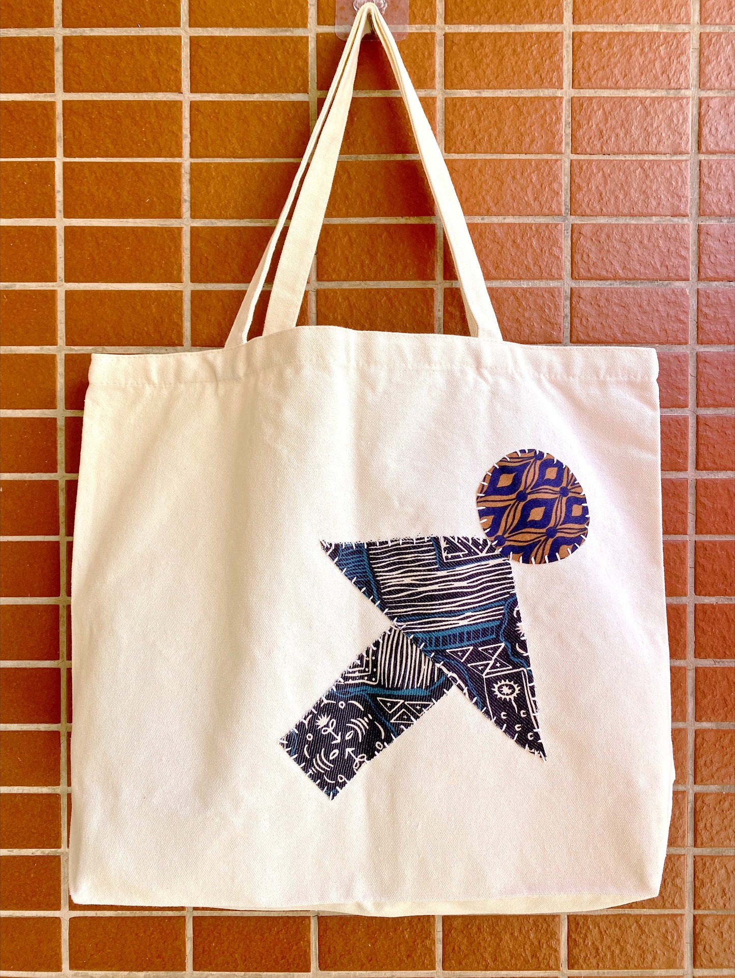 Stylish DIY Fabric Tote Bag For Travel And Groceries