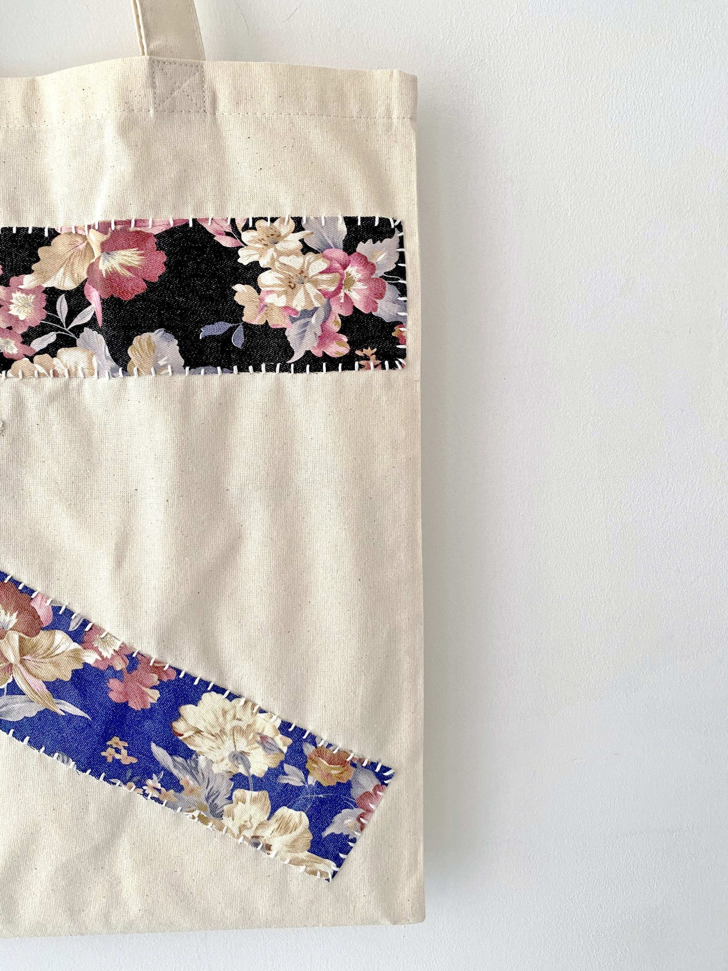 Handmade Sustainable Cotton Canvas Bag for Street Shopping and Casual Outings