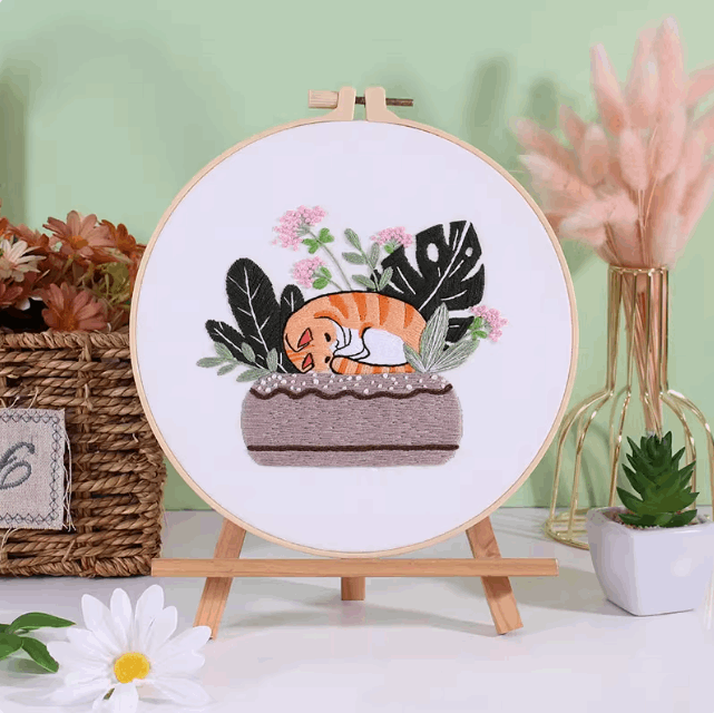 Beautiful Cat Embroidery Artwork For DIY Accessories