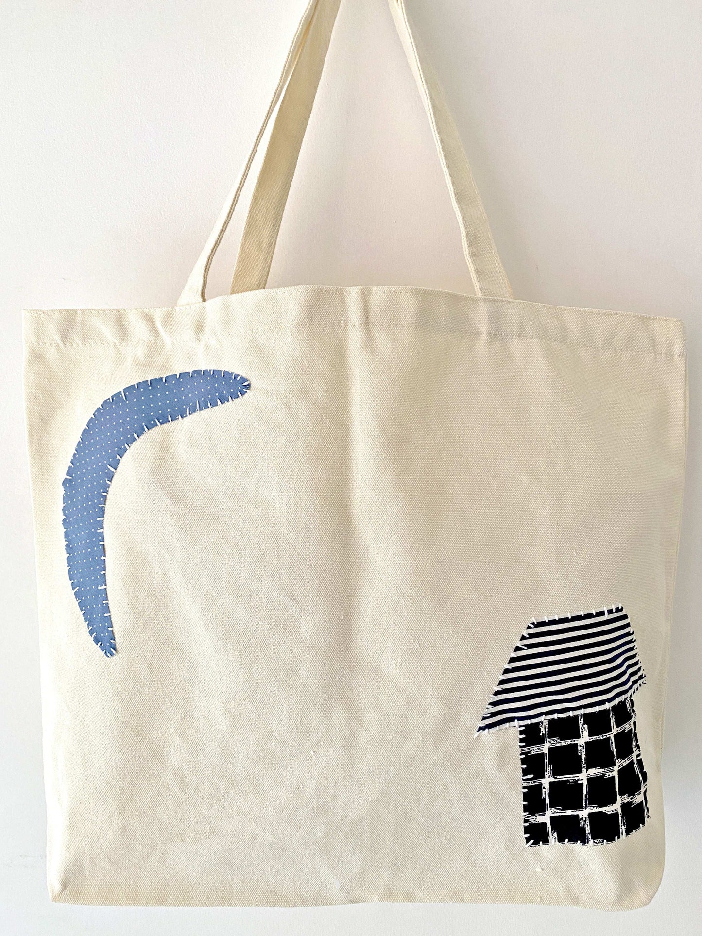Bohemian Style Handcrafted Canvas Tote for Fashionable Shoppers