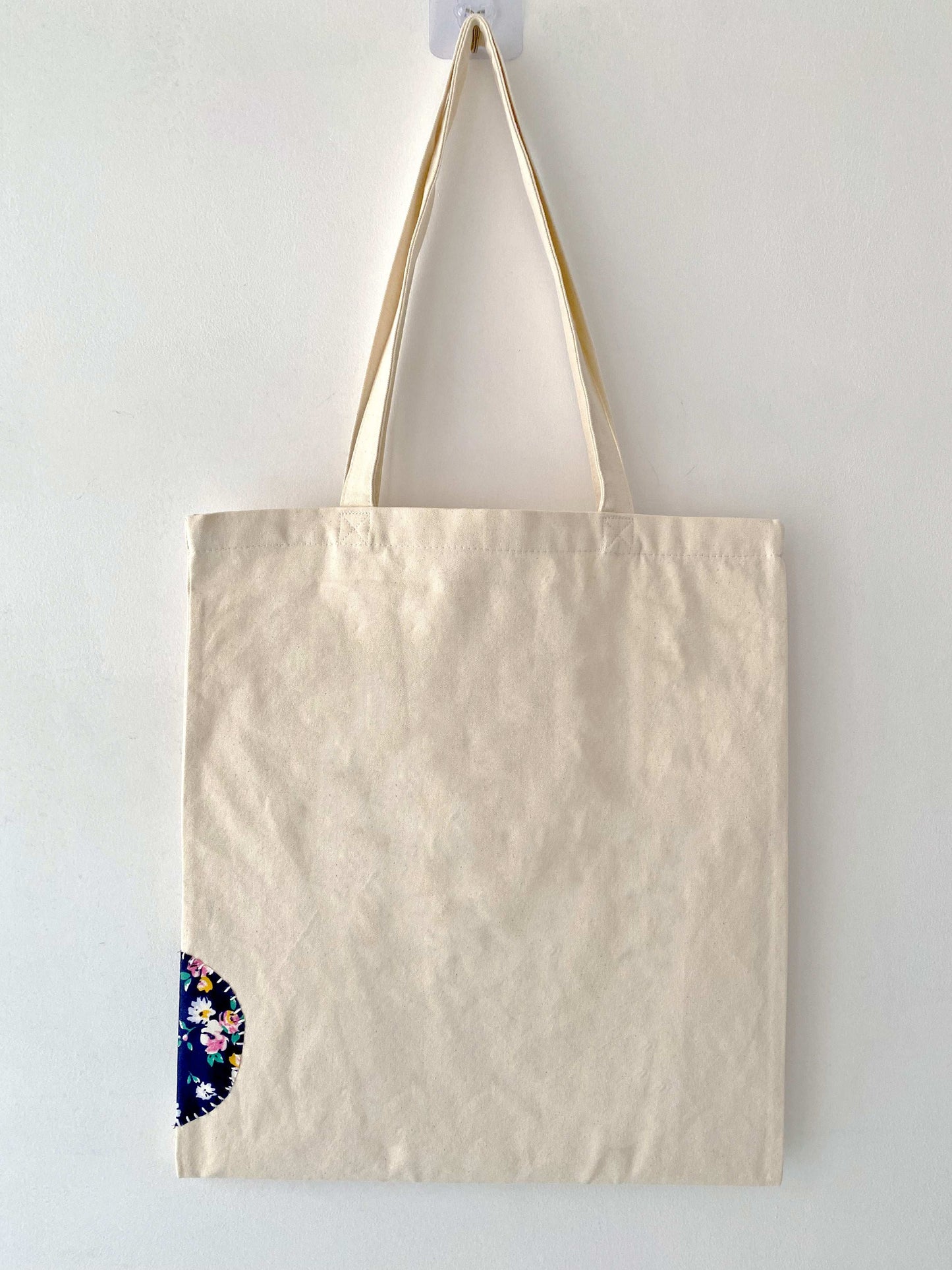 Hand-Stitched DIY Shoulder Bag For Unique Gift Seekers