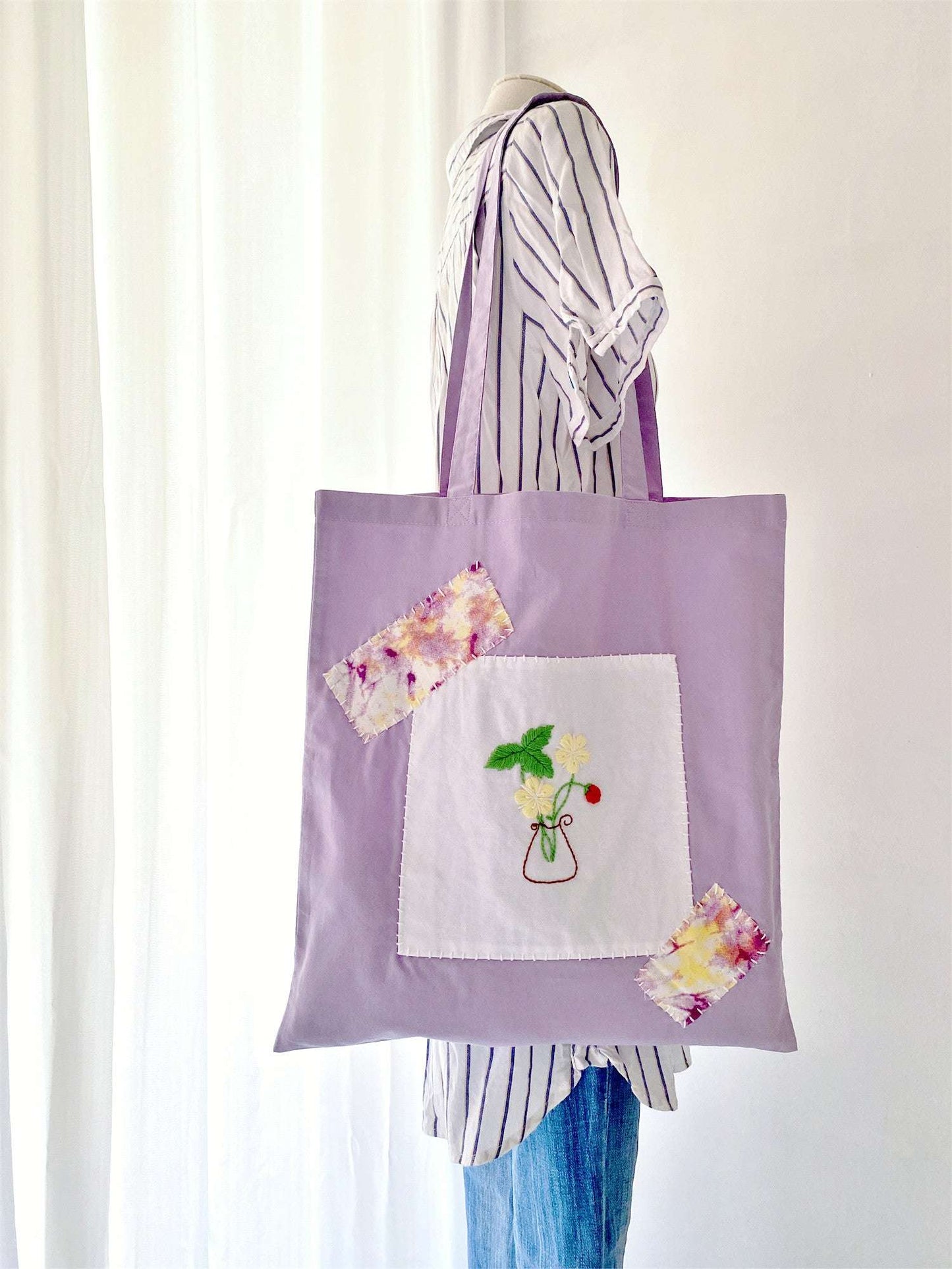 Unique Design Eco Tote Bag for Women Interested in Sustainable and Artistic Gifts
