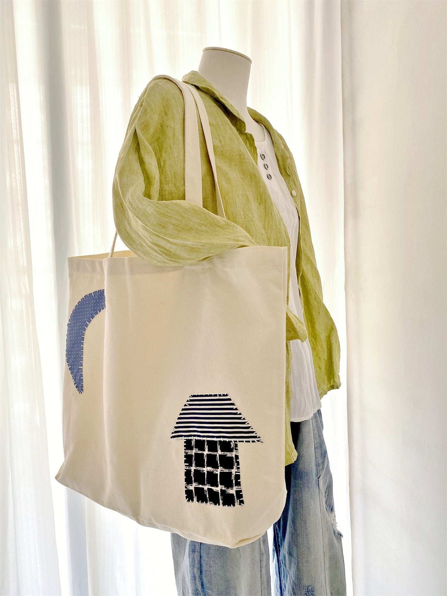 One Of A Kind DIY Patchwork Shoulder Bag For Women Who Love Craftsmanship