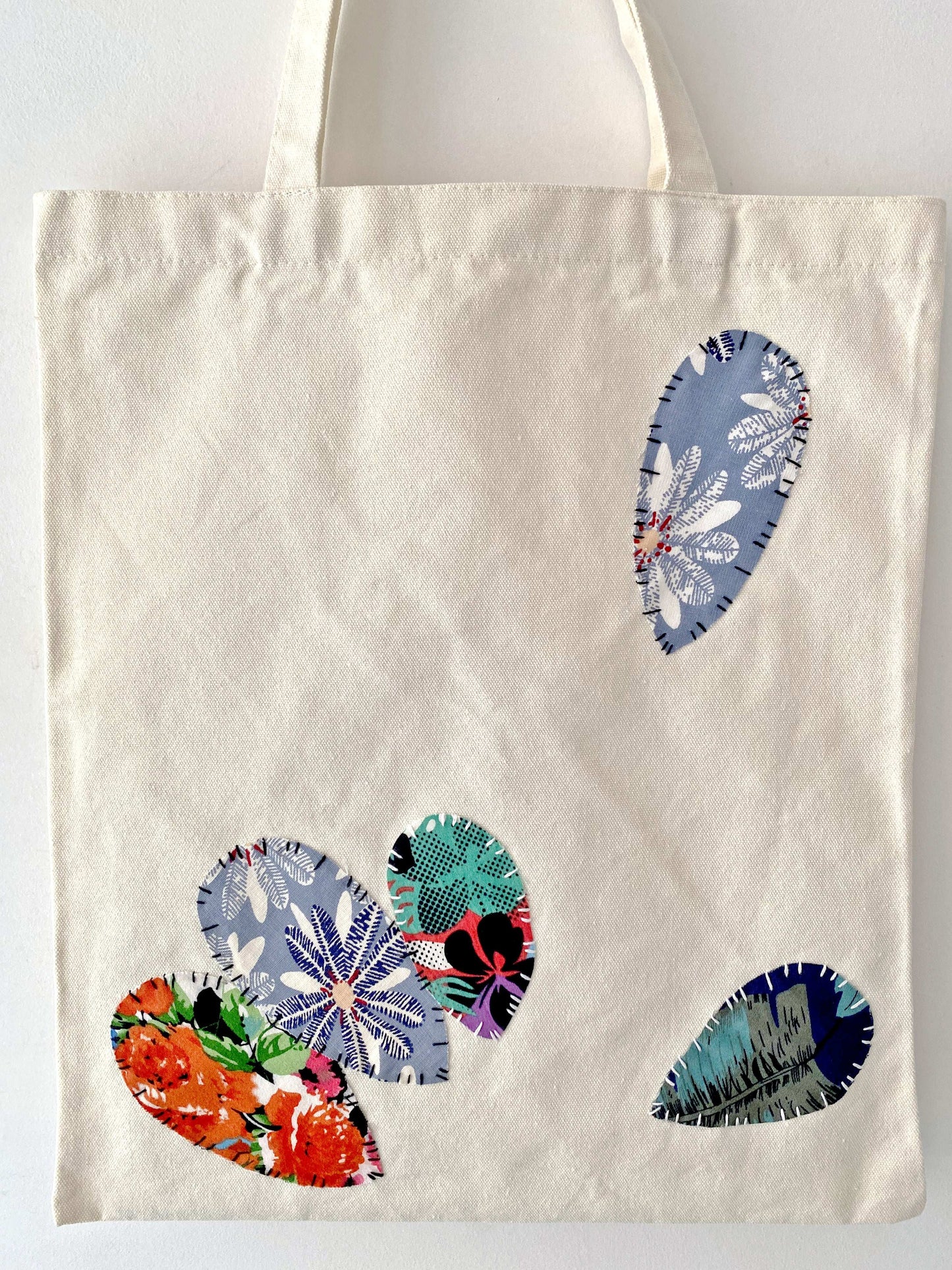 Handmade Patchwork Shoulder Bag for Nature-Inspired Fashion