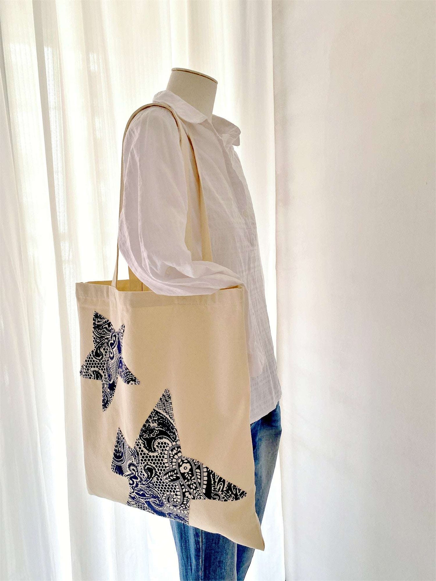 minimalist fashion tote bag for women everyday shopping and travel