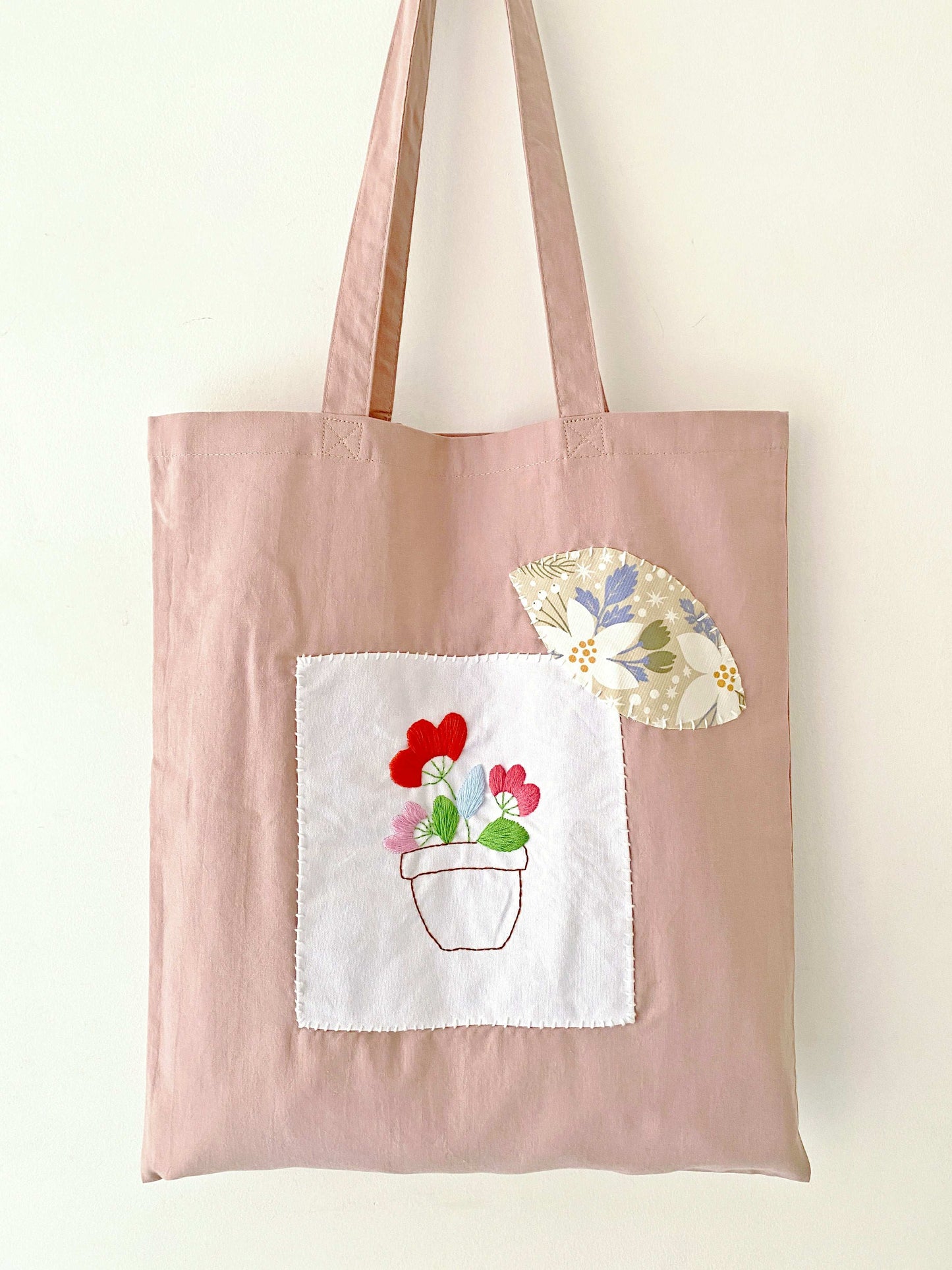 Ethical fashion gift idea: customizable embroidered cotton shoulder bag