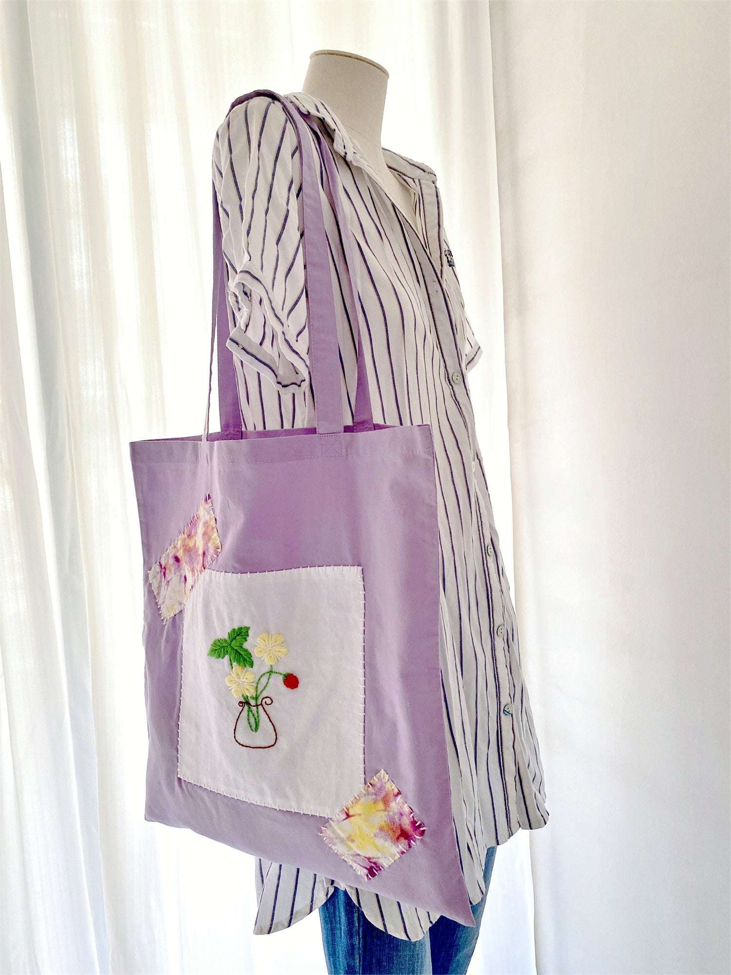 Elegant Handmade Shoulder Bag Featuring Delicate DIY Embroidery Flower Patterns