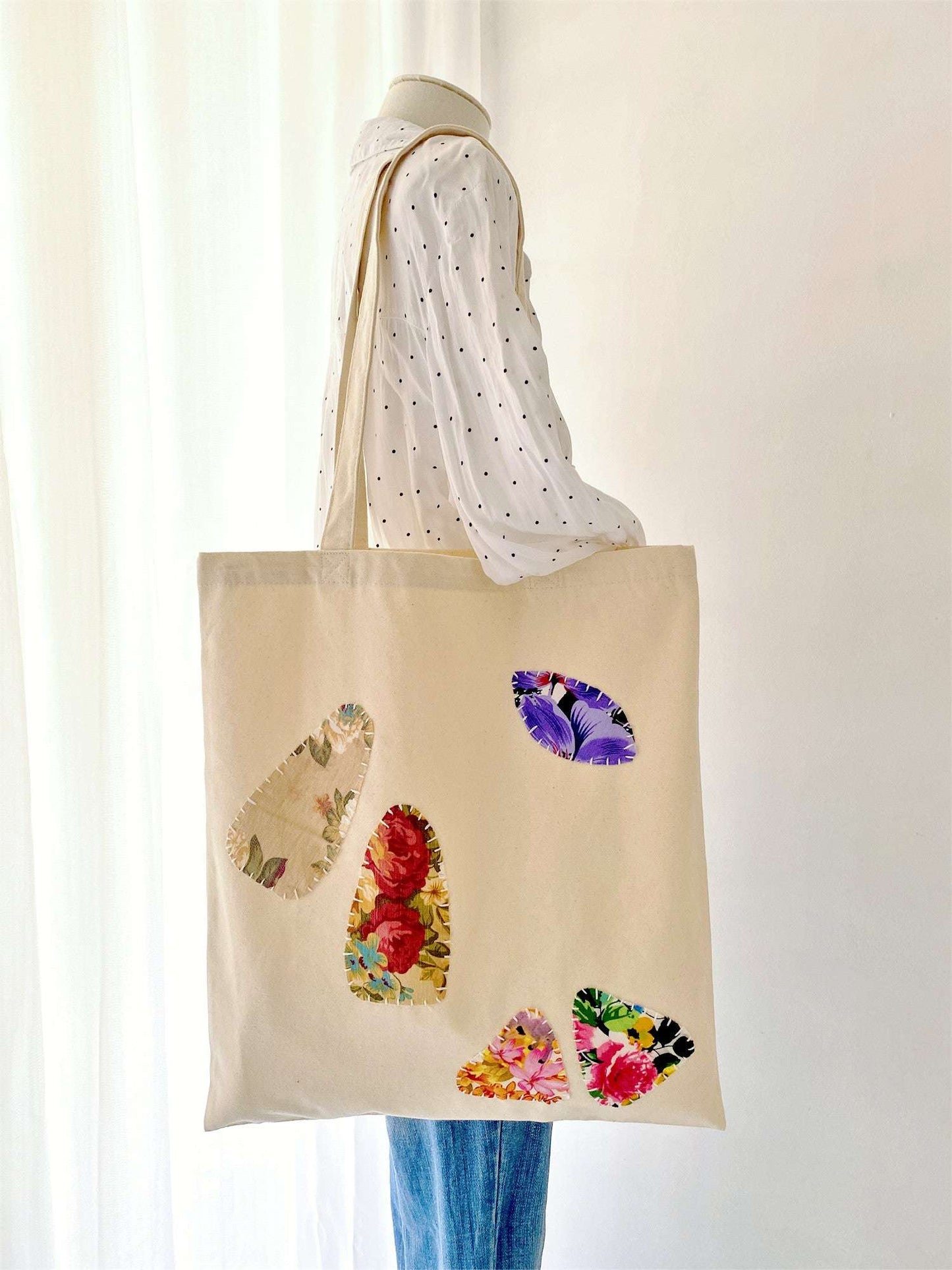 soft extra light shoulder tote with fashion design for women on the go