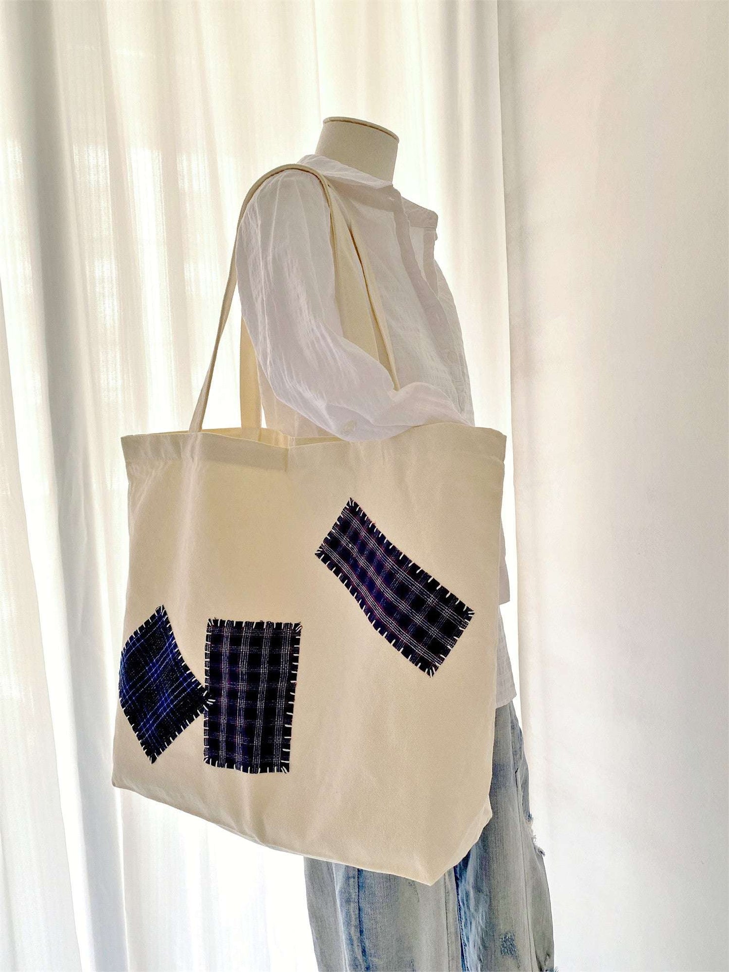 Large Capacity Organic Cotton Shoulder Bag With Unique Stitching Design