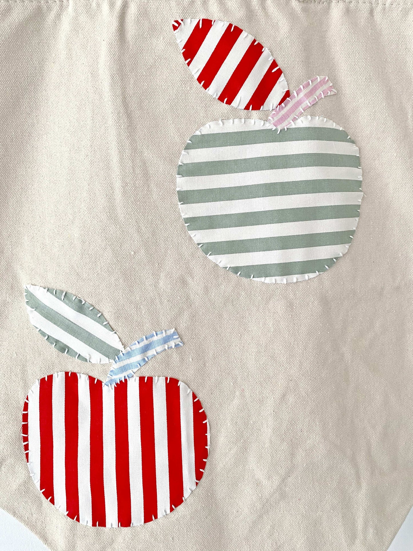 DIY Patchwork Canvas Tote Bag for Craft and Sewing Enthusiasts