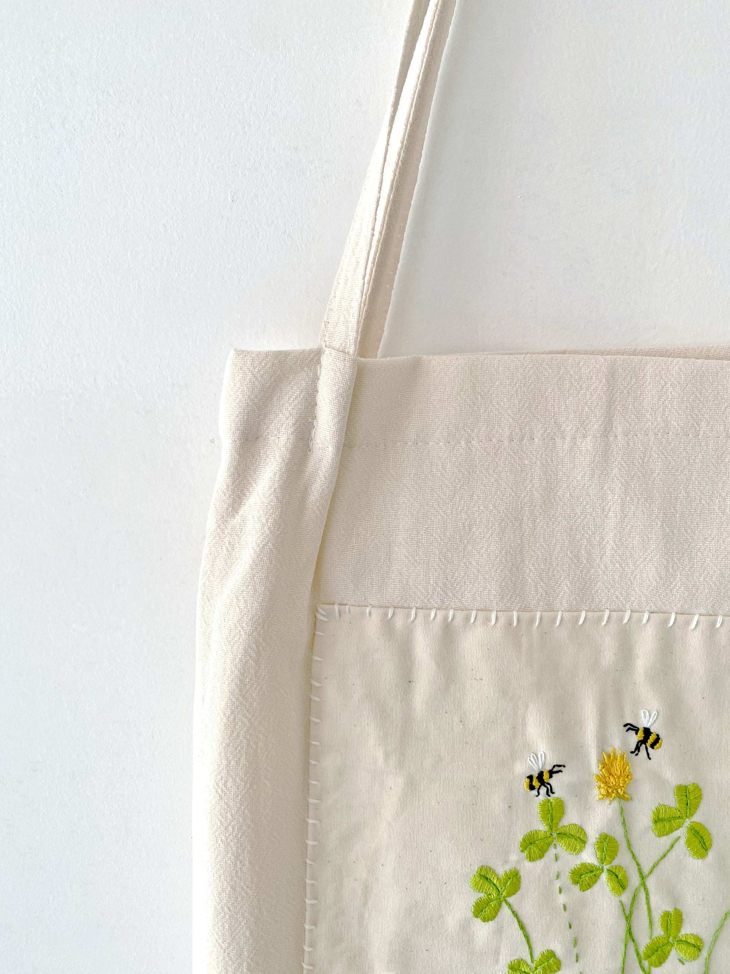 Stylish Boho Chic Hand-Embroidered Linen Shoulder Bag For Women
