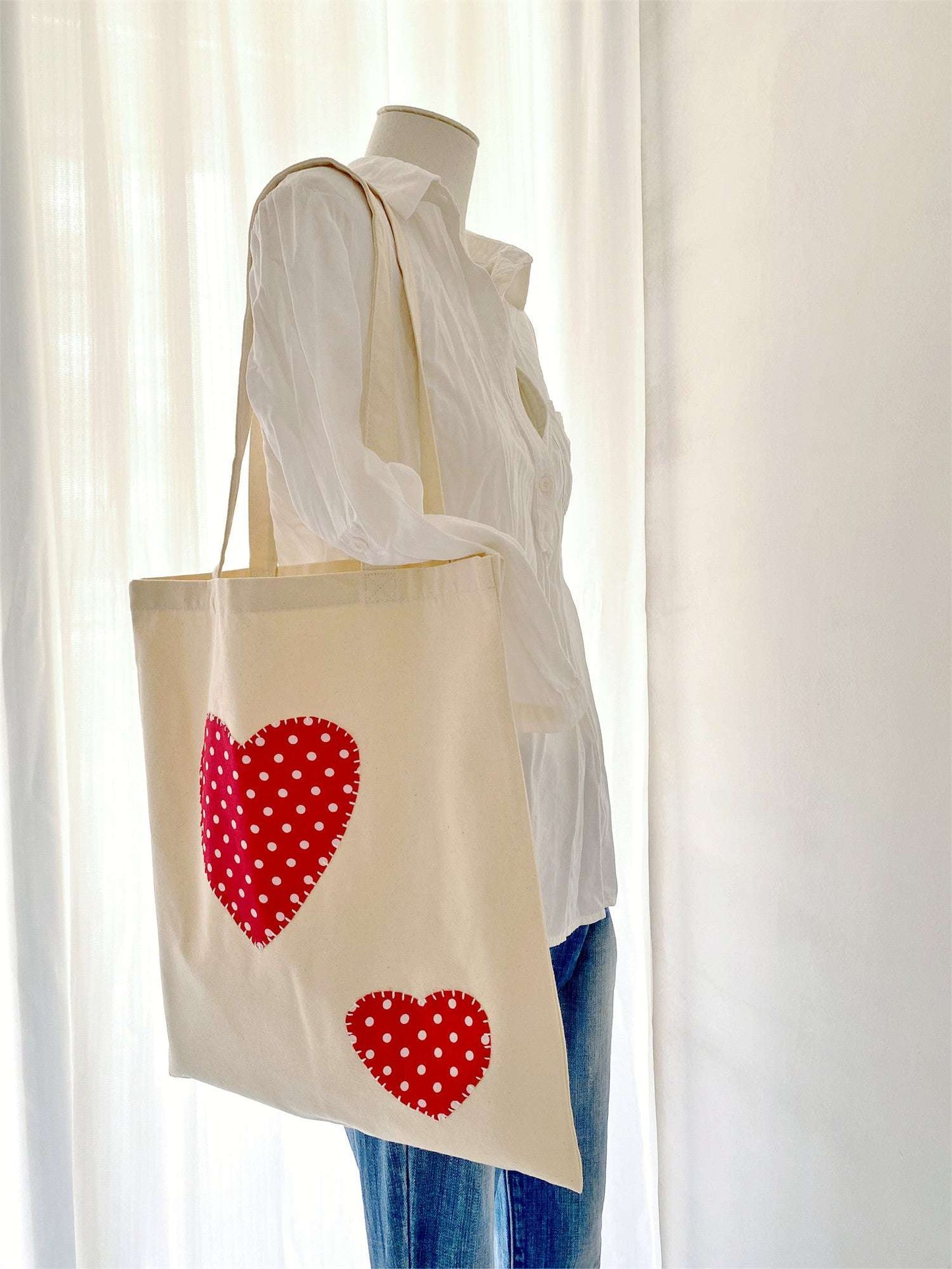 everyday chic shoulder bag for women great for shopping and travel