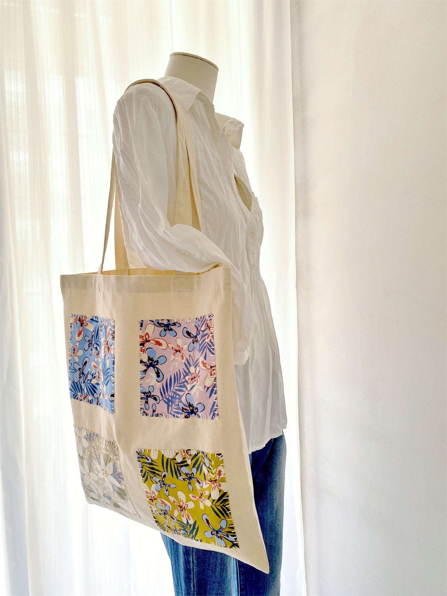 trendy oversized shoulder bag for women with sleek and practical design for daily use