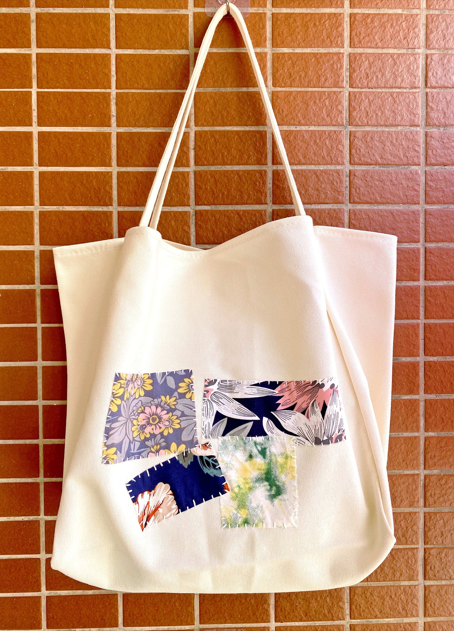 One-Of-A-Kind Handmade Patchwork Canvas Shoulder Bag Perfect For Travel And Daily Errands