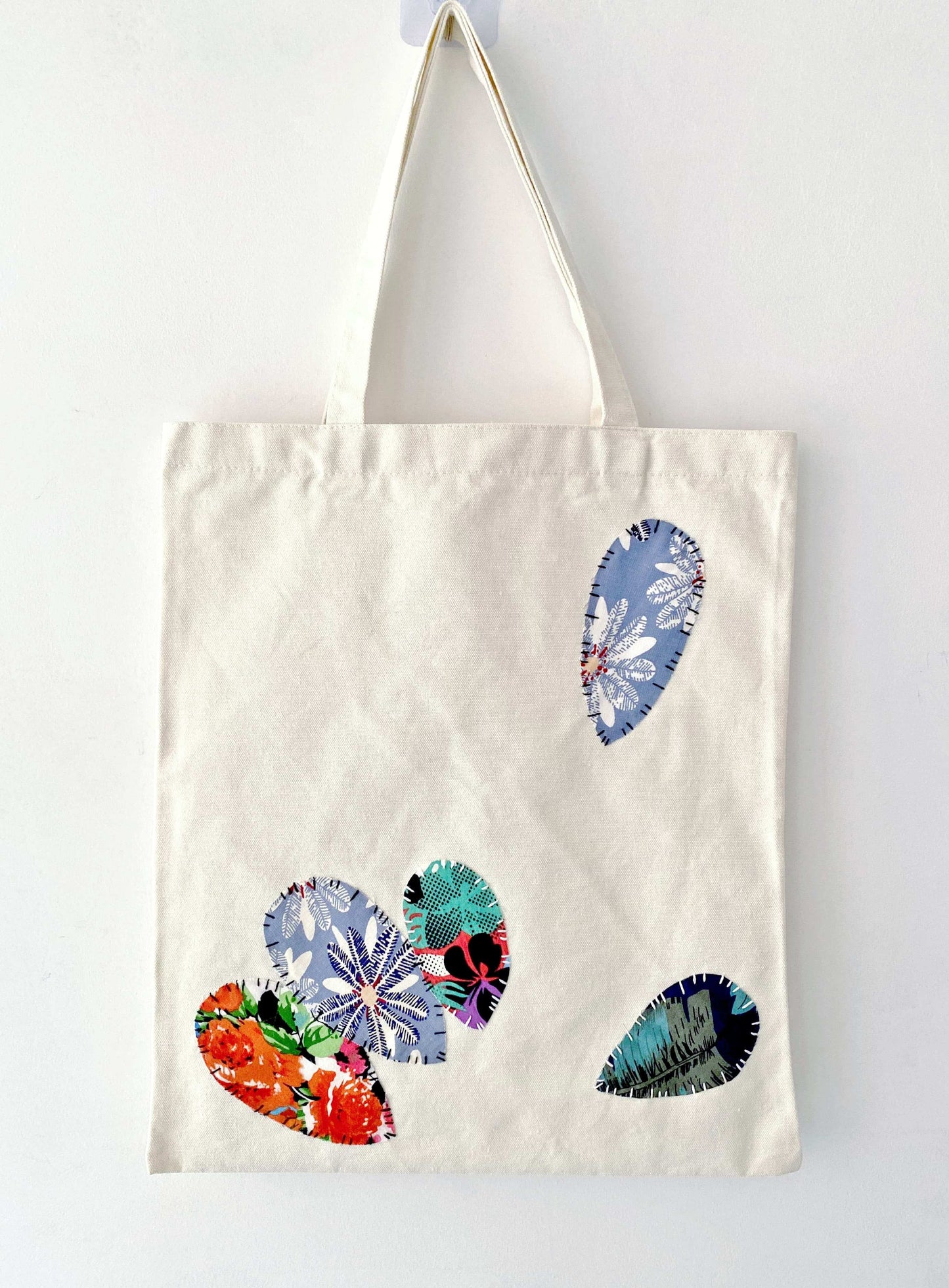 elegant shoulder bag made of natural cotton materials