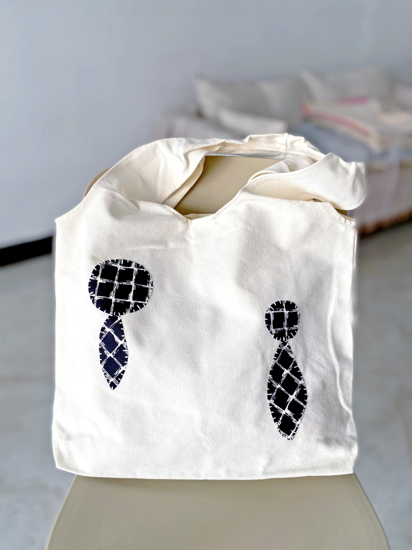 everyday canvas bag with creative stitched patchwork for casual outfits