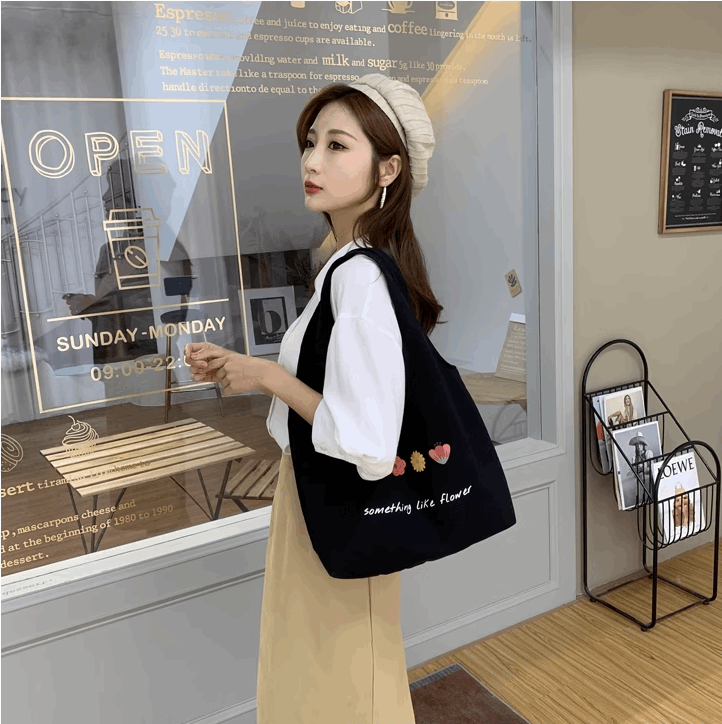 natural cotton shoulder bag for daily use