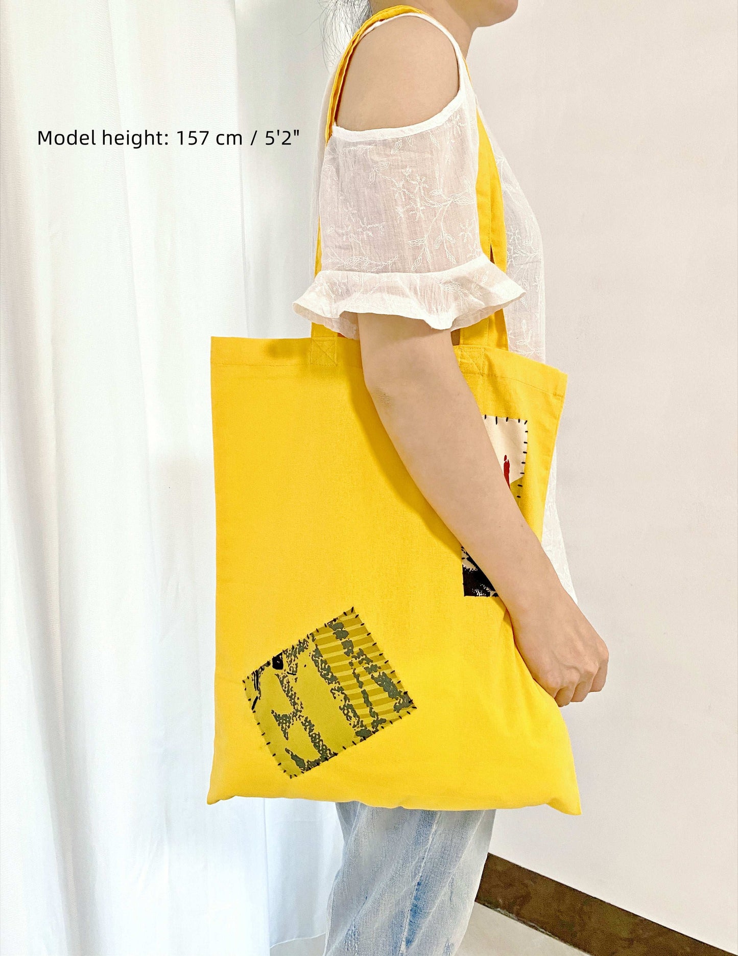 lightweight canvas tote for everyday essentials