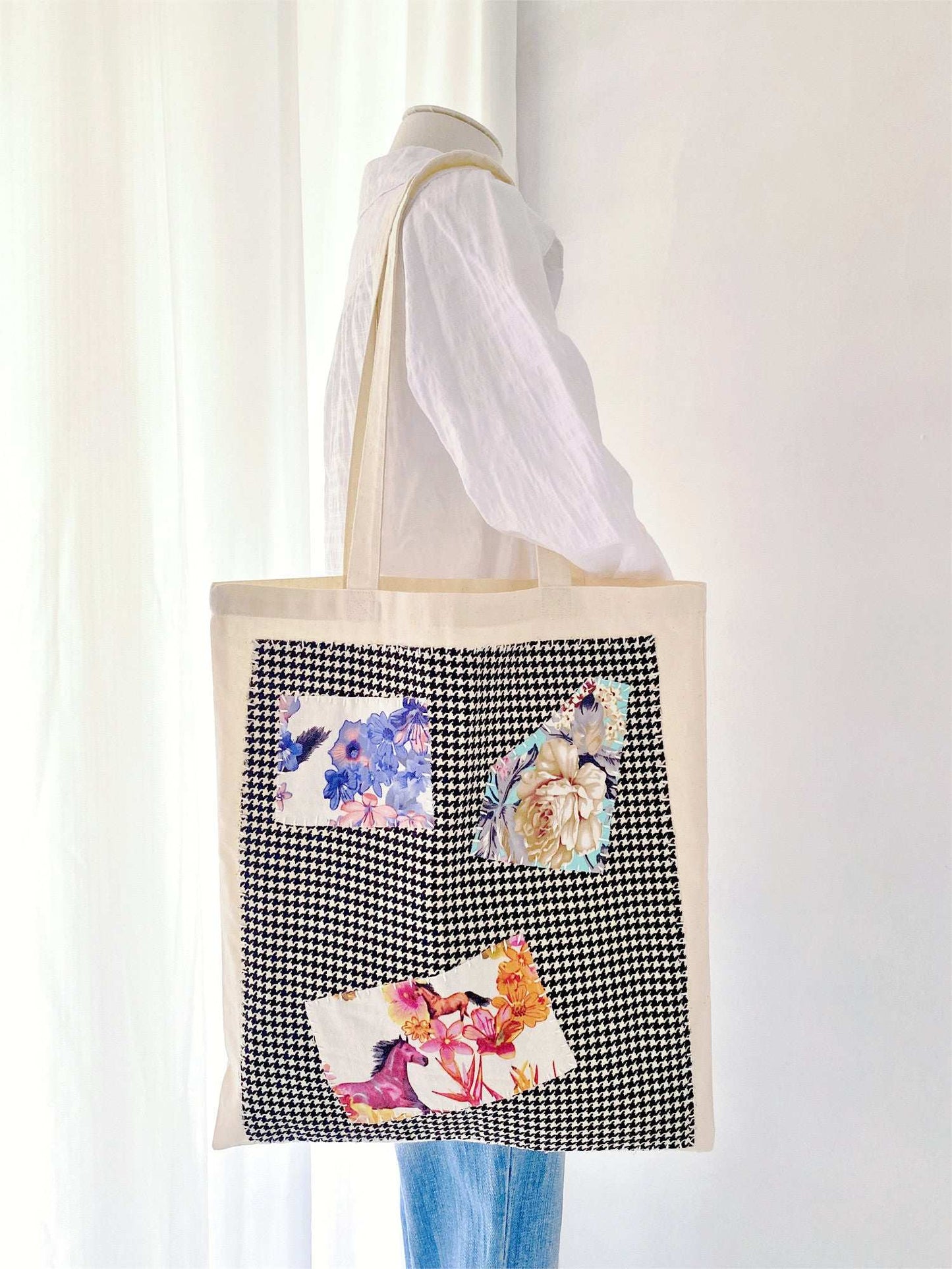 Durable canvas bag as a unique Valentine's Day present
