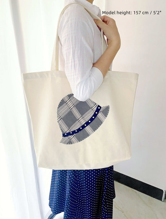 Large capacity cotton tote for women featuring artisanal patchwork design