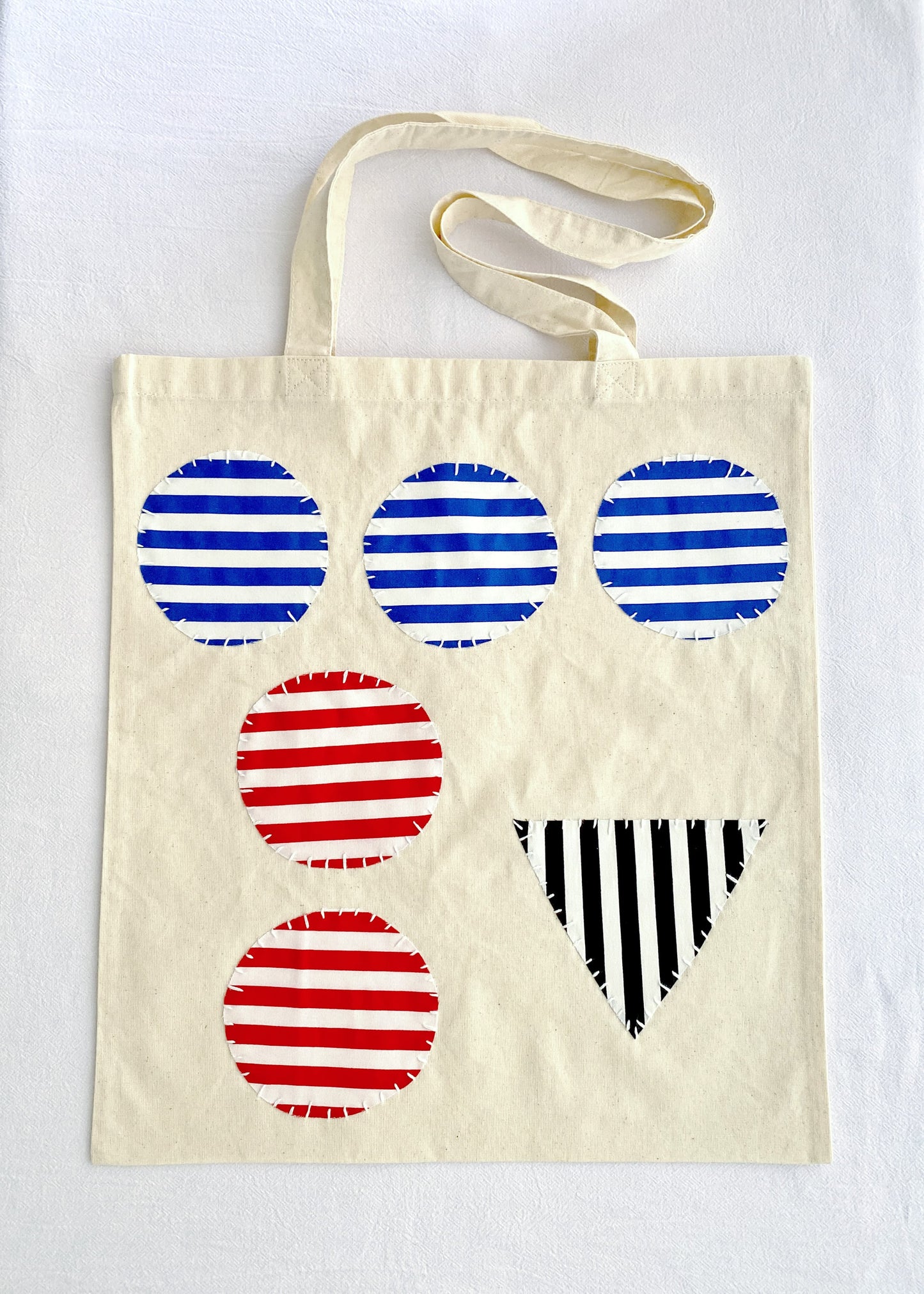 casual eco cotton shoulder bag for urban lifestyle