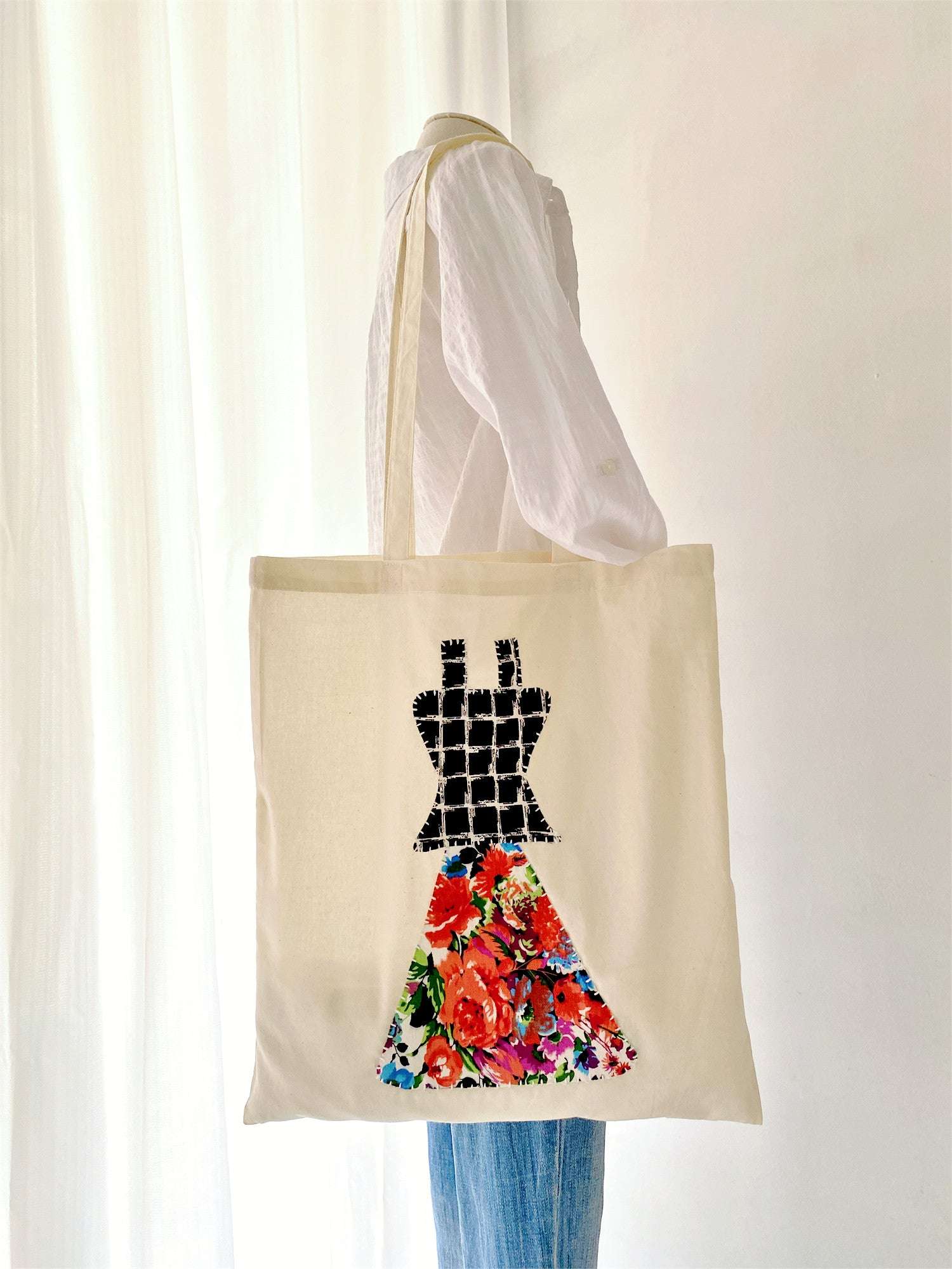 soft structured tote bag for women who love fashion and practicality