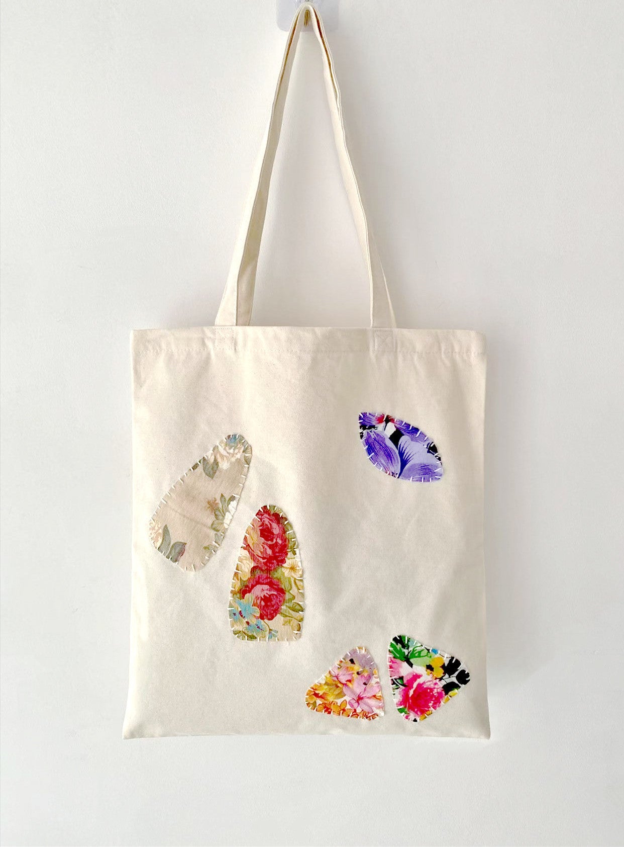 Eco-Friendly Large Capacity Canvas Tote Bag with DIY Handmade Patchwork Design