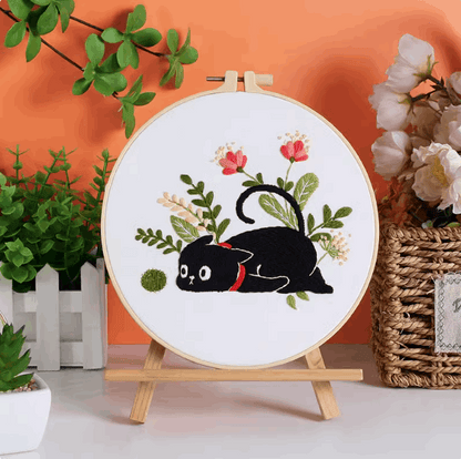 Personalized cat embroidery for animal lovers' handmade gifts
