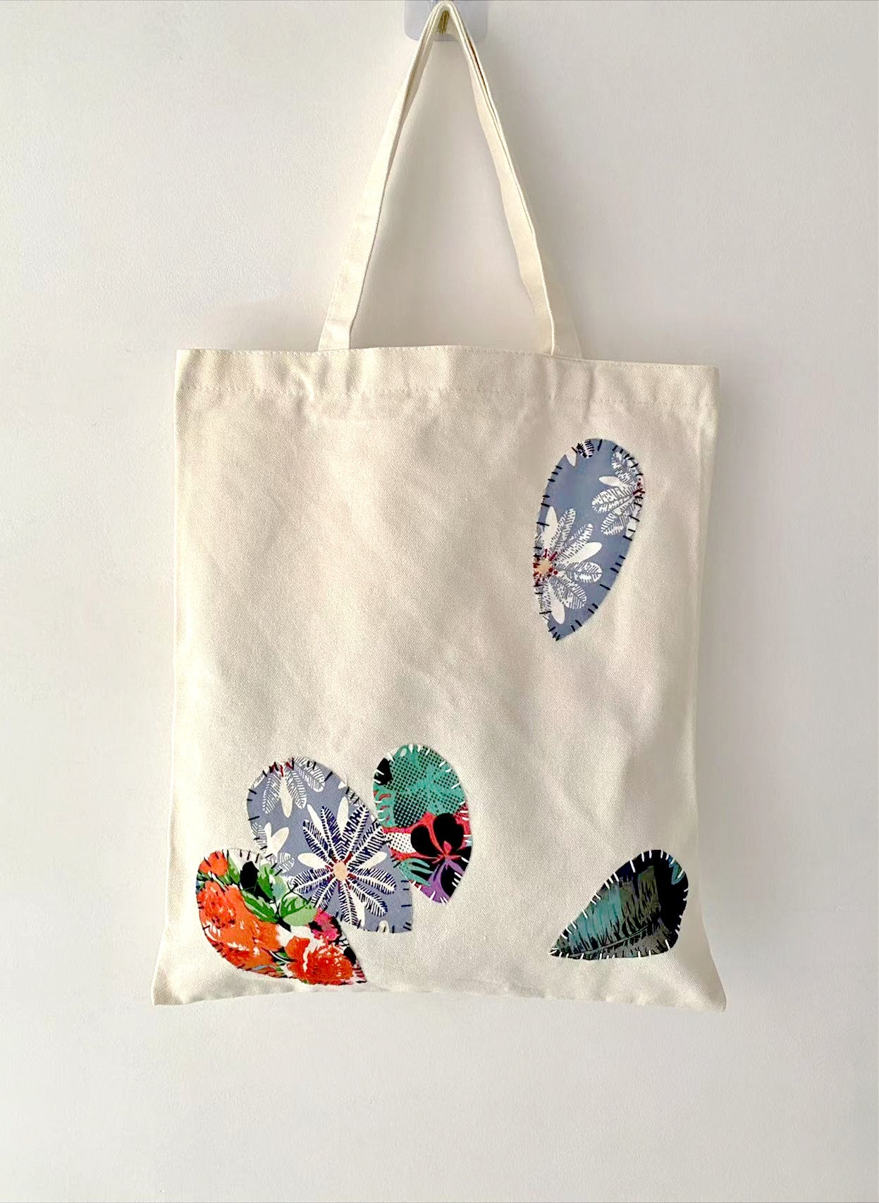 Unique Handmade DIY Patchwork Canvas Tote Bag for Eco-Conscious Consumers