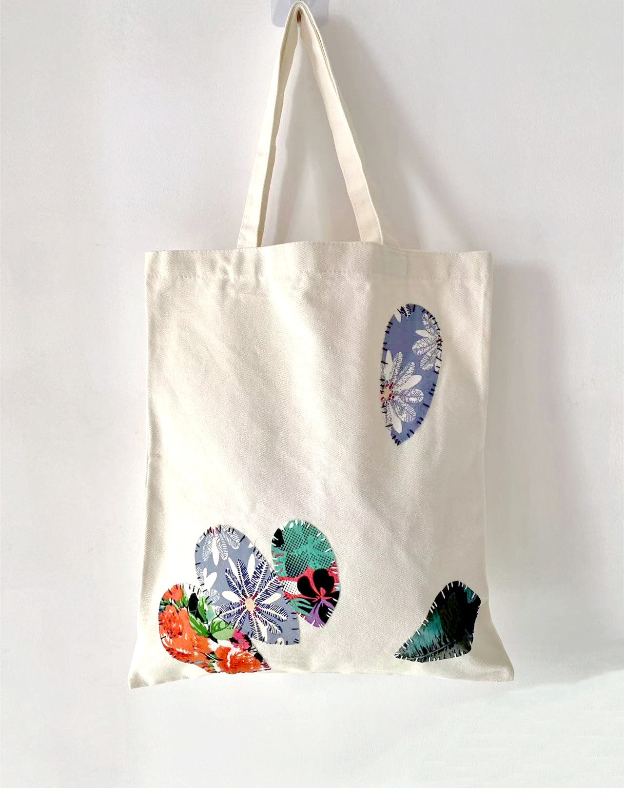 Travel-Friendly Large Canvas Tote Bag with Eco-Friendly Features