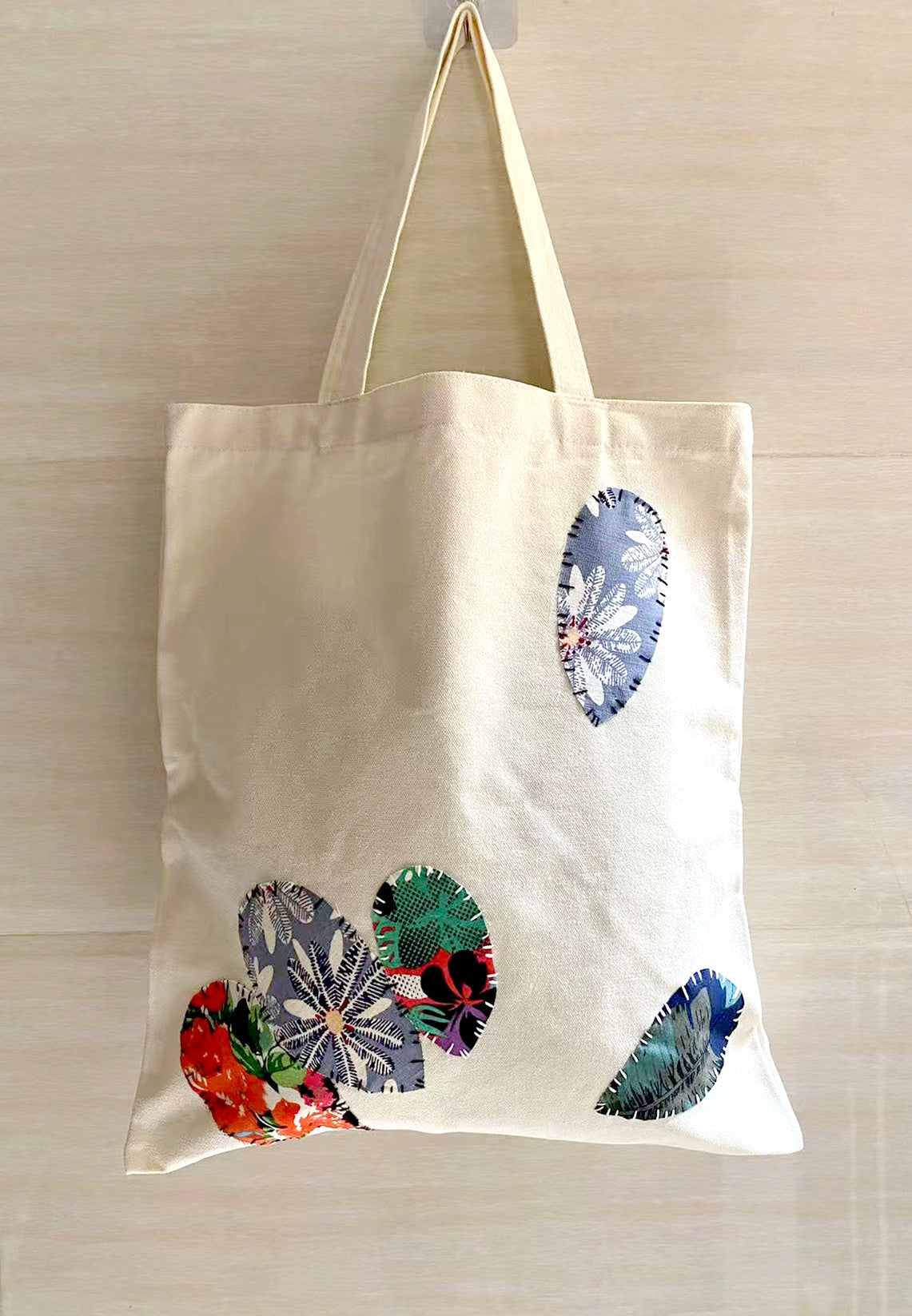 Large Capacity Eco-Friendly Canvas Tote With Handmade Patchwork Design