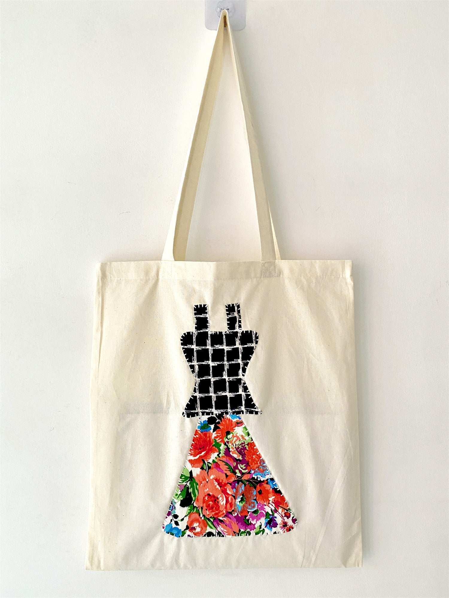 organic fabric shoulder bag for women with simple and elegant street style