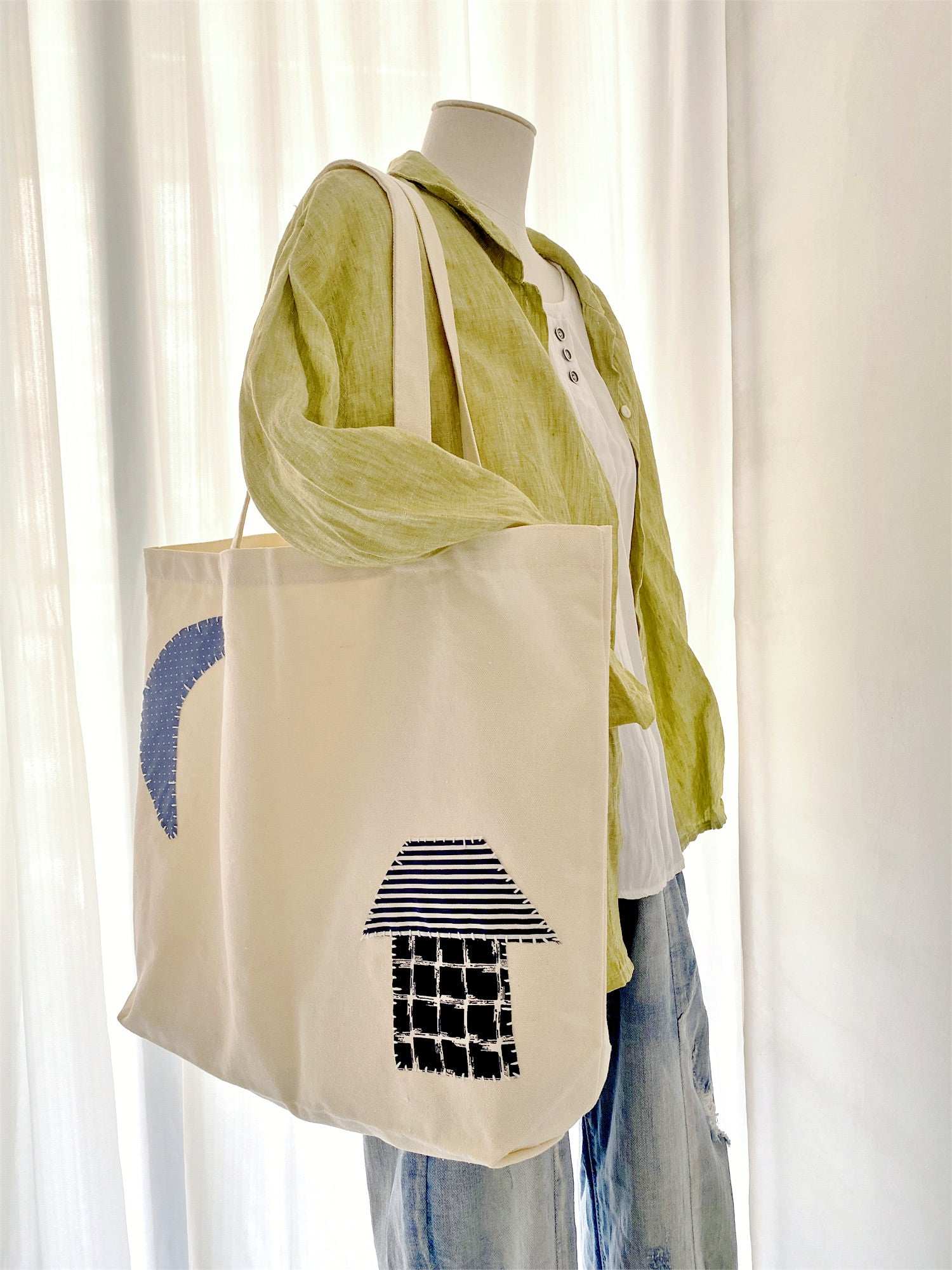 One Of A Kind DIY Patchwork Shoulder Bag For Women Who Love Craftsmanship