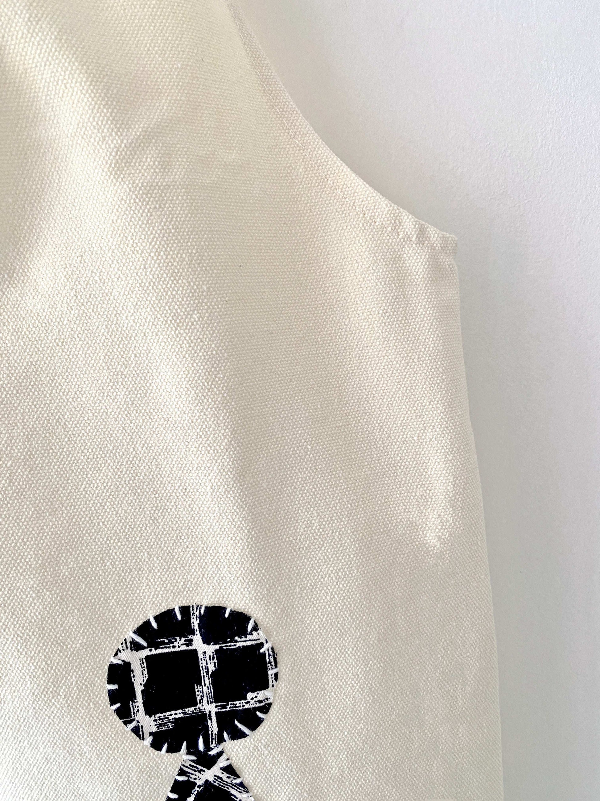 Minimalist Yet Artistic Canvas Shoulder Bag for Everyday Use