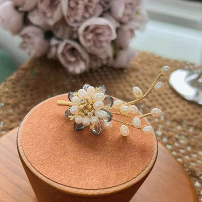 Handcrafted Floral Pearl Brooch woyaza