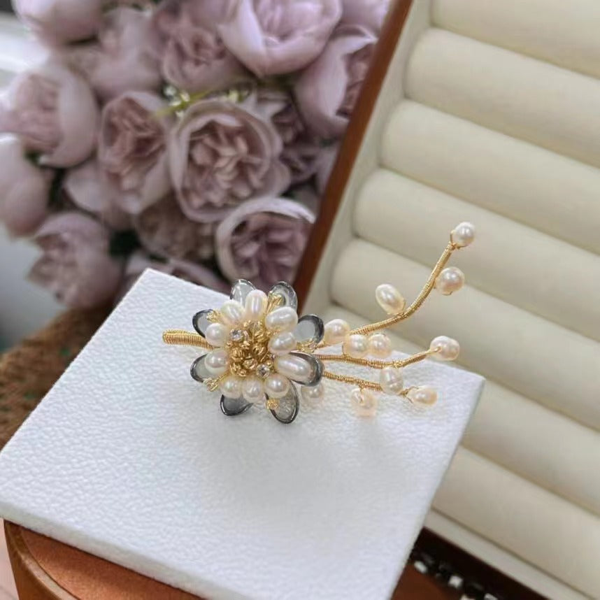 Handcrafted Floral Pearl Brooch woyaza