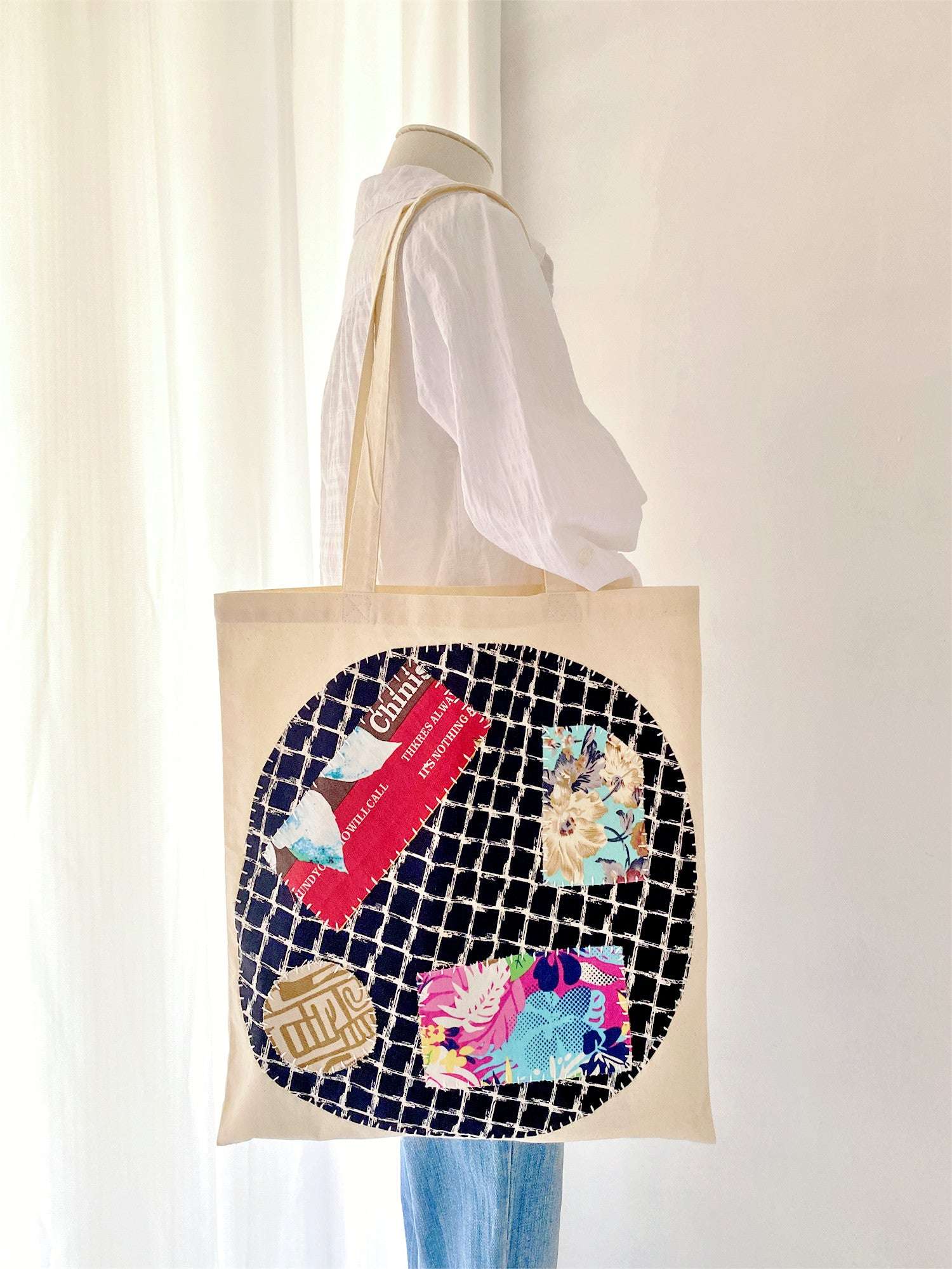 women’s versatile shoulder bag for commuting, shopping, and travel