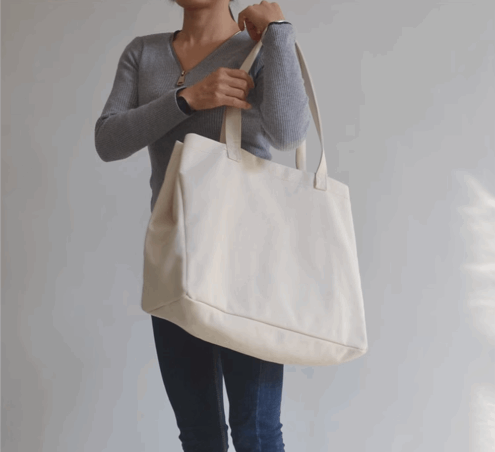 Handmade Customizable Canvas Bag with Patchwork Design and High Durability