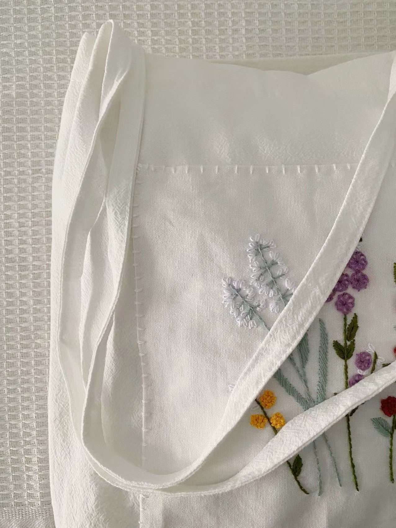 DIY Hand-Stitched Embroidered Canvas Shopping Bag