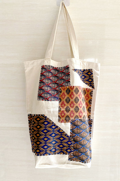 Durable Women’s Canvas Tote with DIY Handcrafted Patchwork Design, Ideal for Shopping, Travel, and Everyday Use