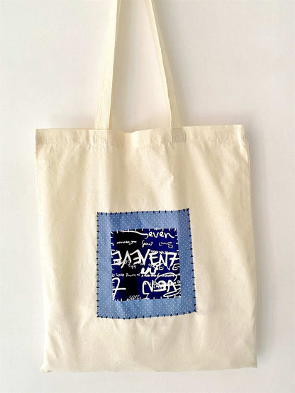 ultra lightweight women’s tote bag with wide shoulder strap for city walking