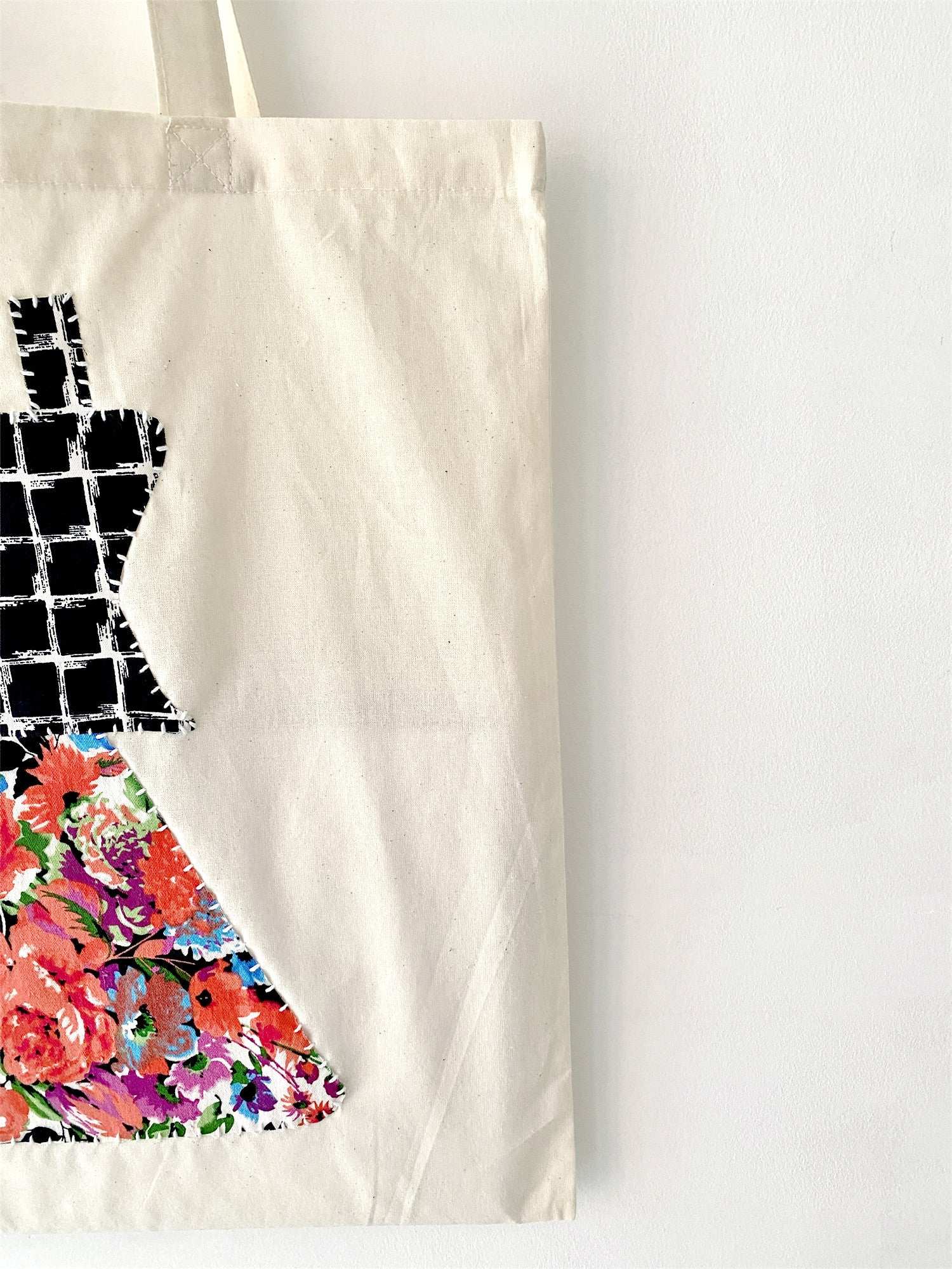 versatile tote bag for women to carry while traveling or shopping in style