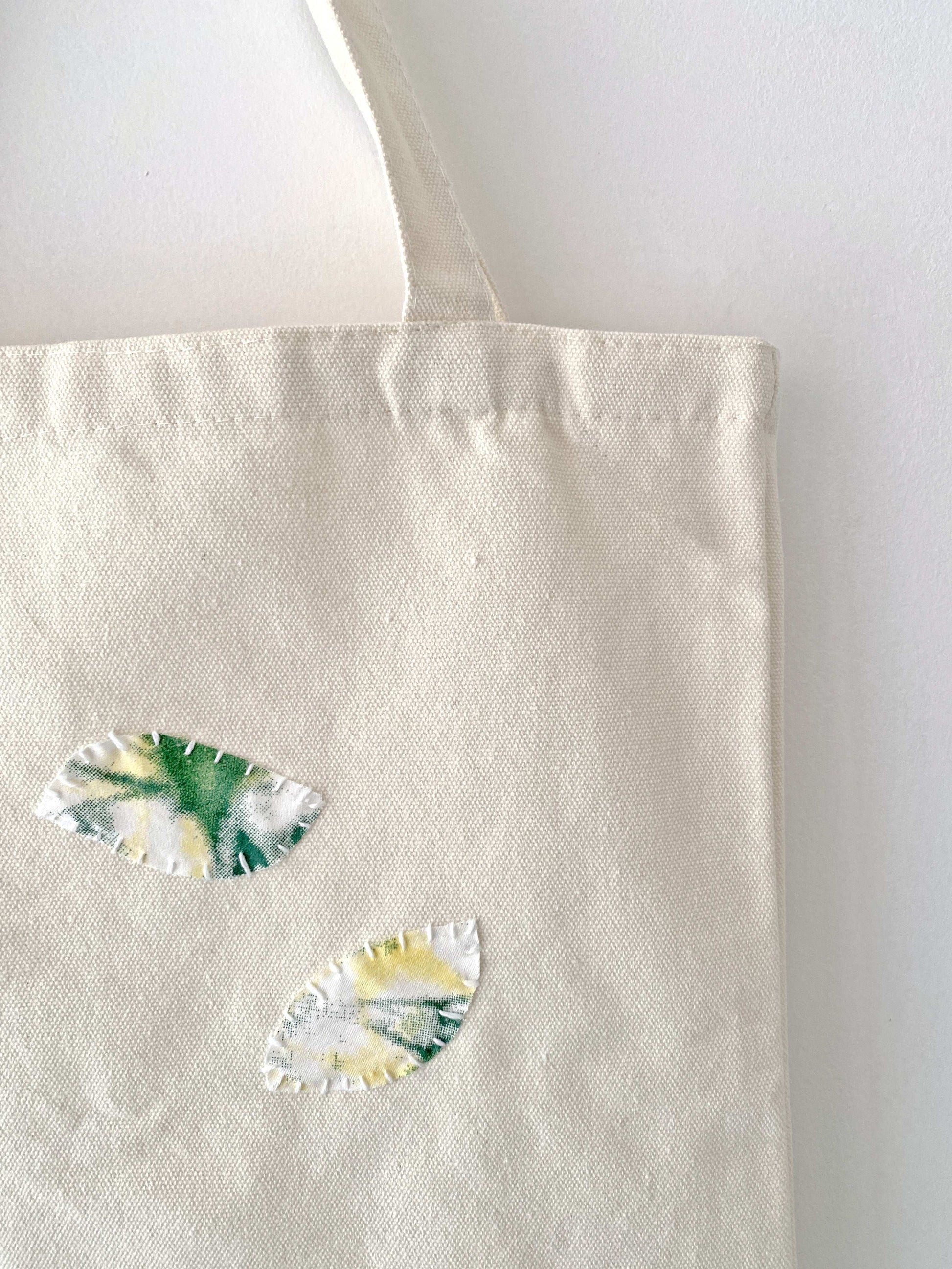 Trendy Reusable Shopping Bag With Artistic Hand-Stitched Motifs