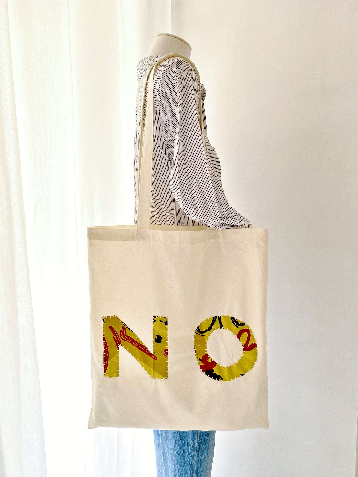 lightweight oversized tote for women’s minimalist wardrobe essentials