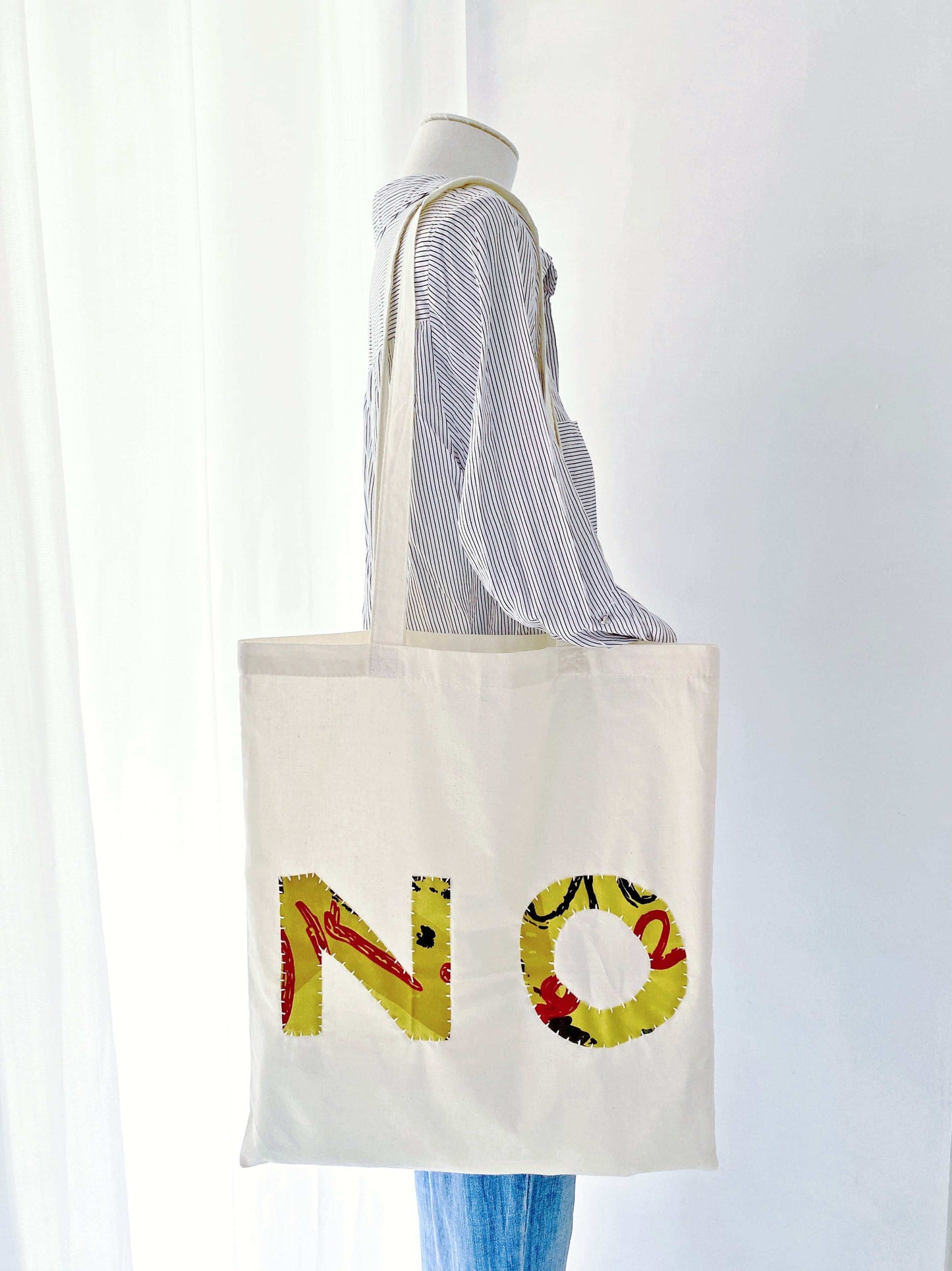 oversized relaxed tote that fits books, groceries, and daily essentials