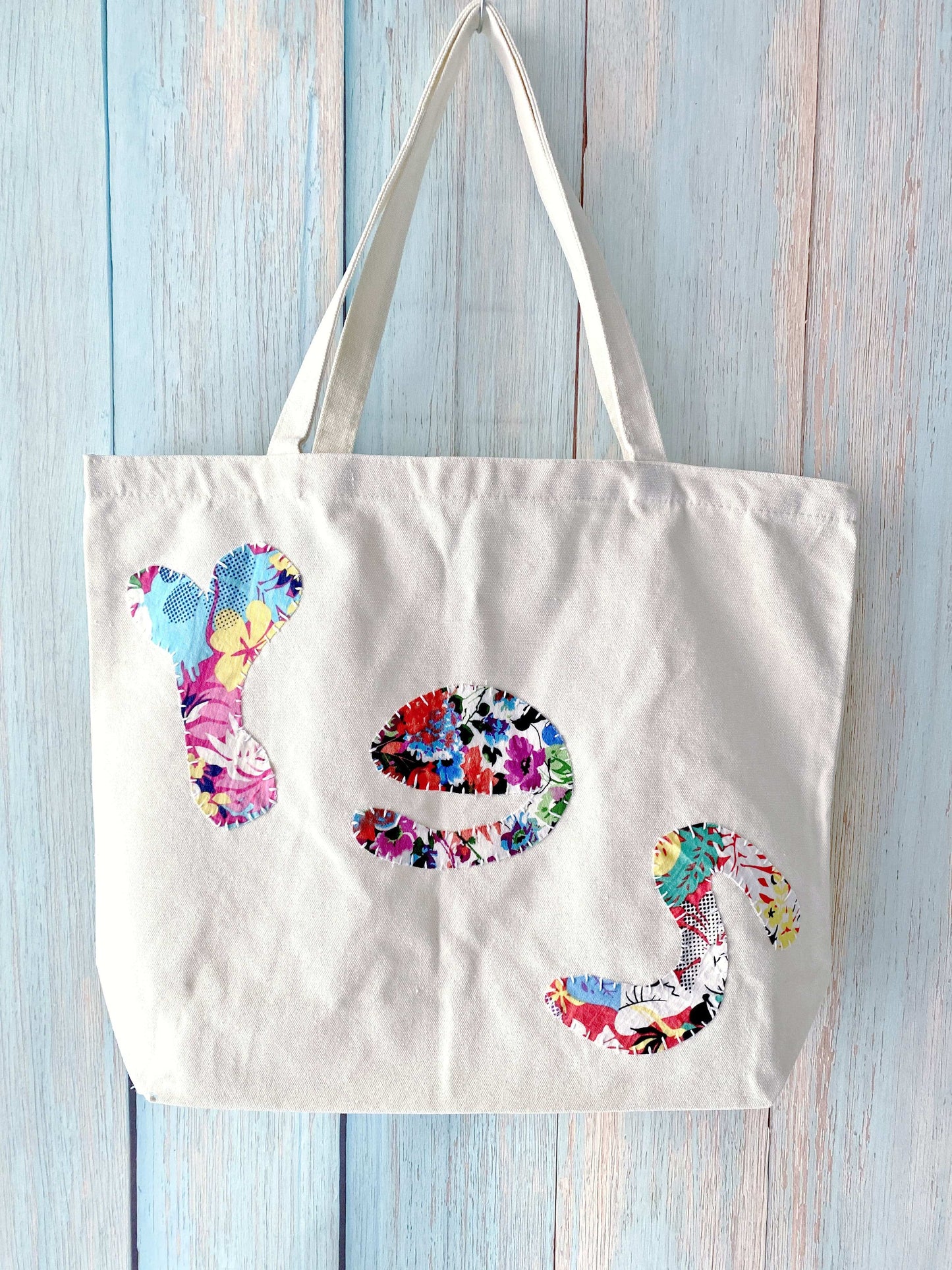 sustainable tote for morning market trips and relaxed routines