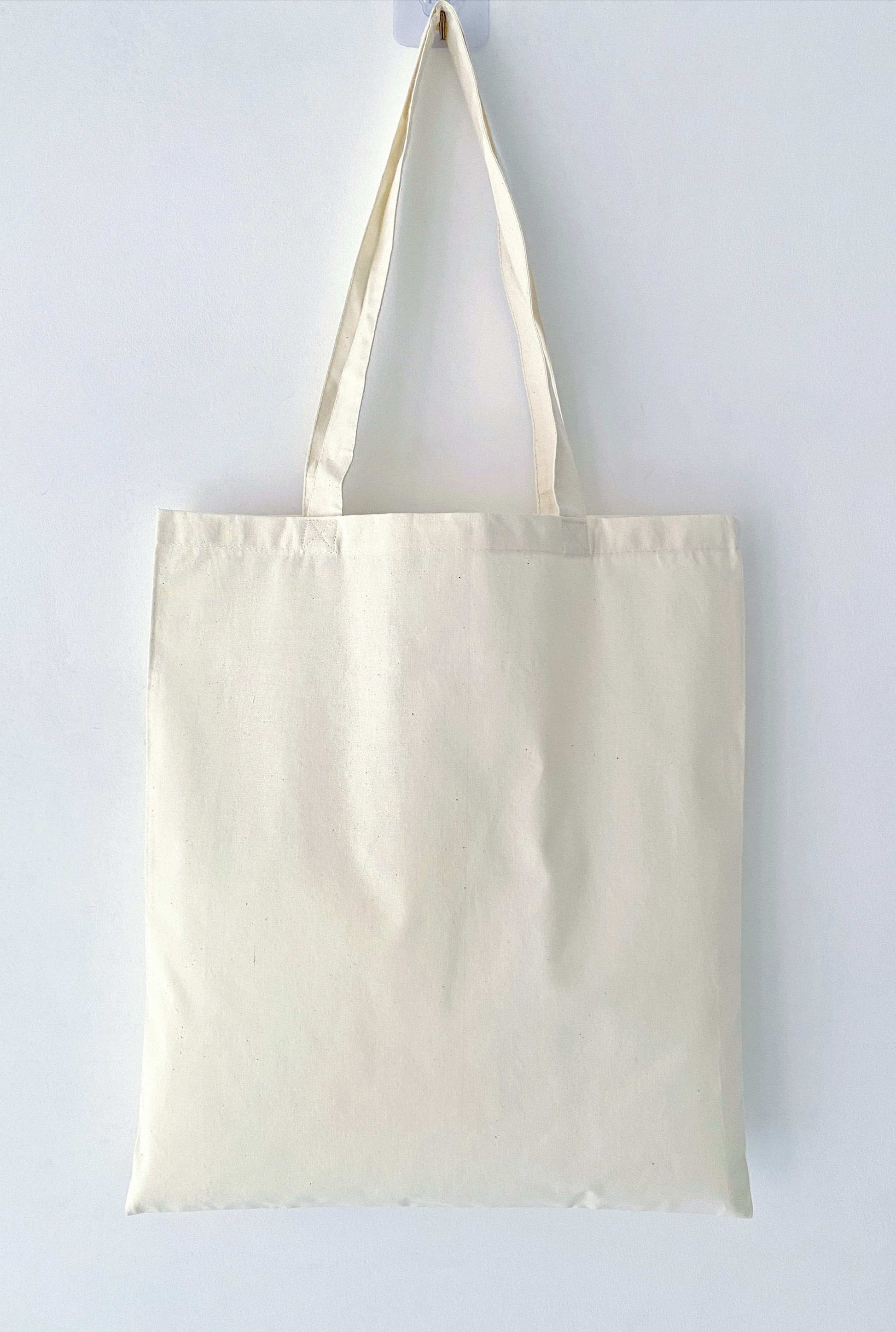 Soft and breathable cotton shoulder bag for sustainable living.