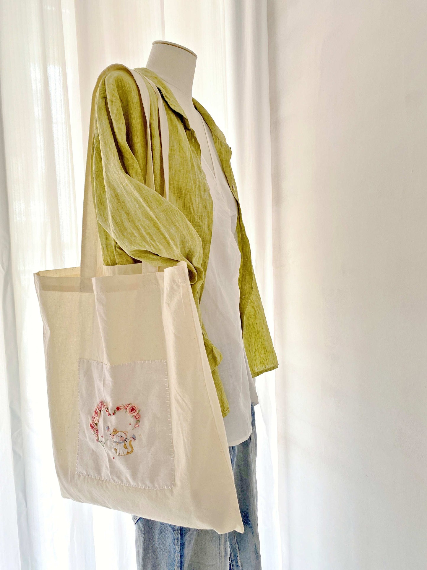 Handmade rose and kitty embroidered shoulder bag