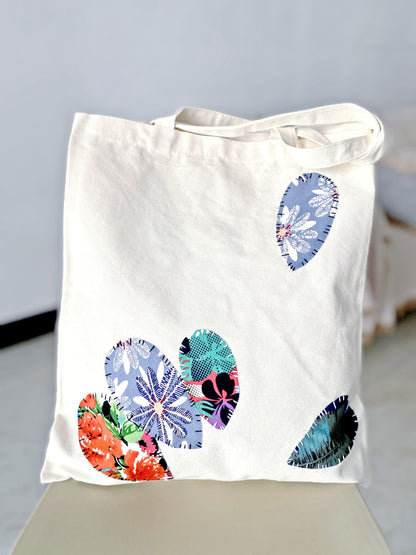 chic shoulder bag perfect for birthdays or graduation